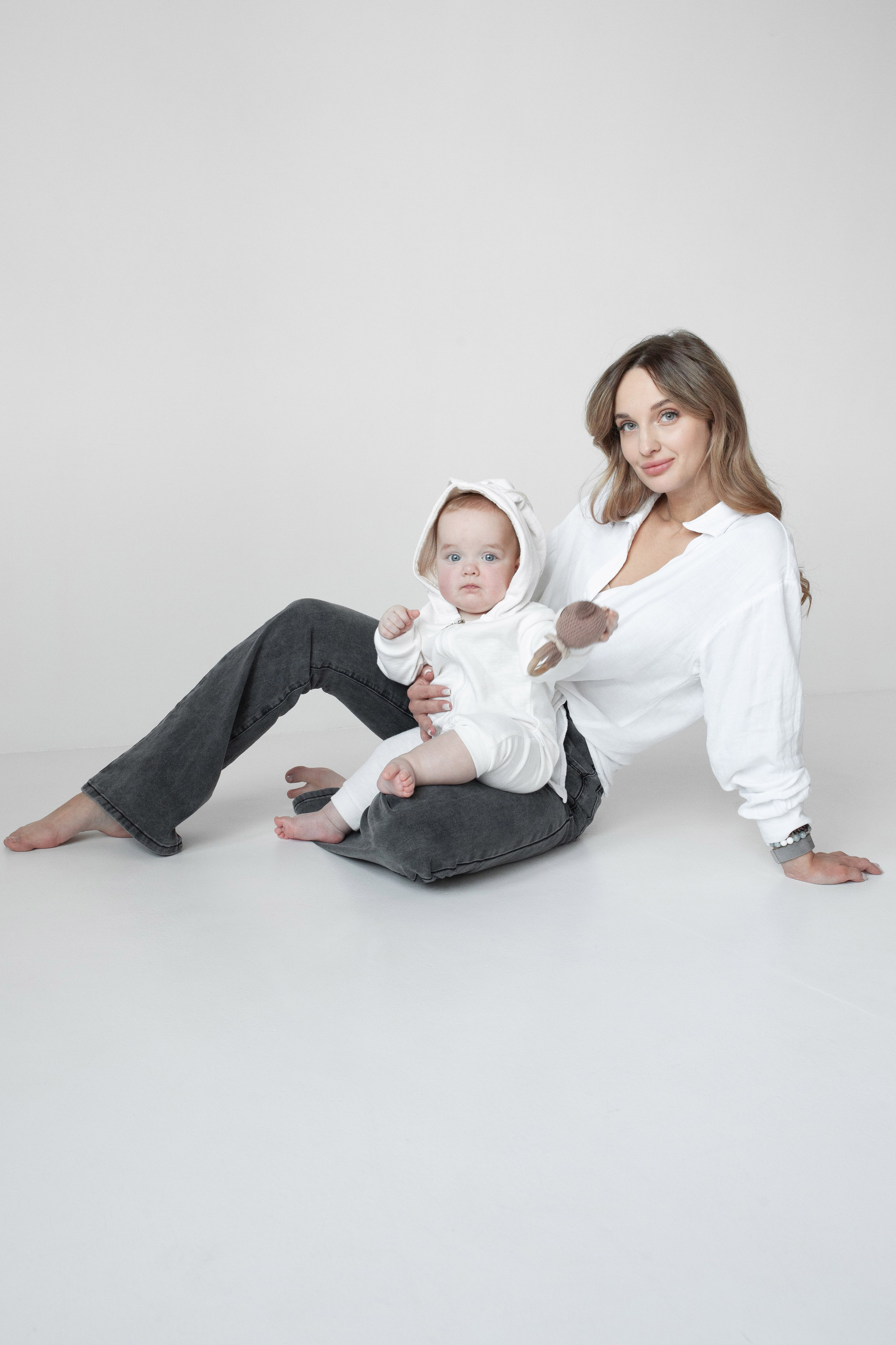 Евгения и Ева. Фотограф Владивосток, семейные и индивидуальные съемки