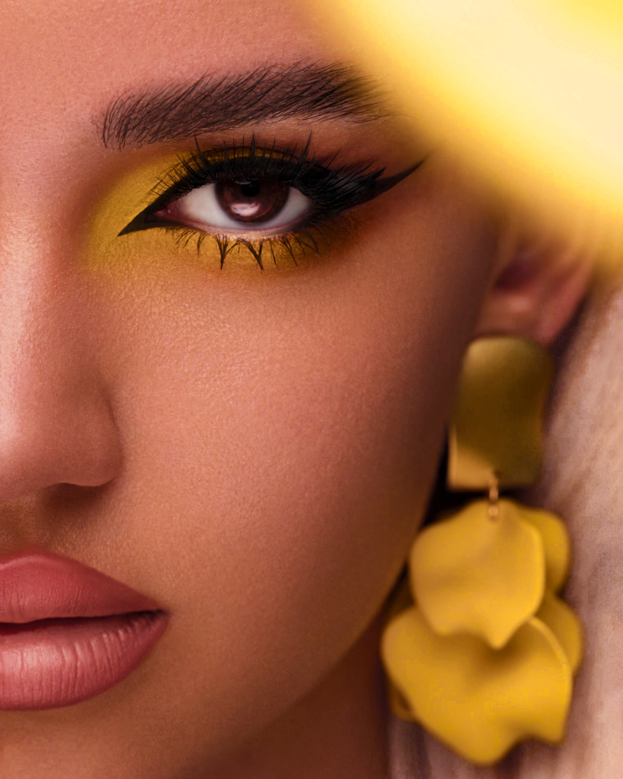 Ретушь фотографий. Retoucher Оксана Мадиева