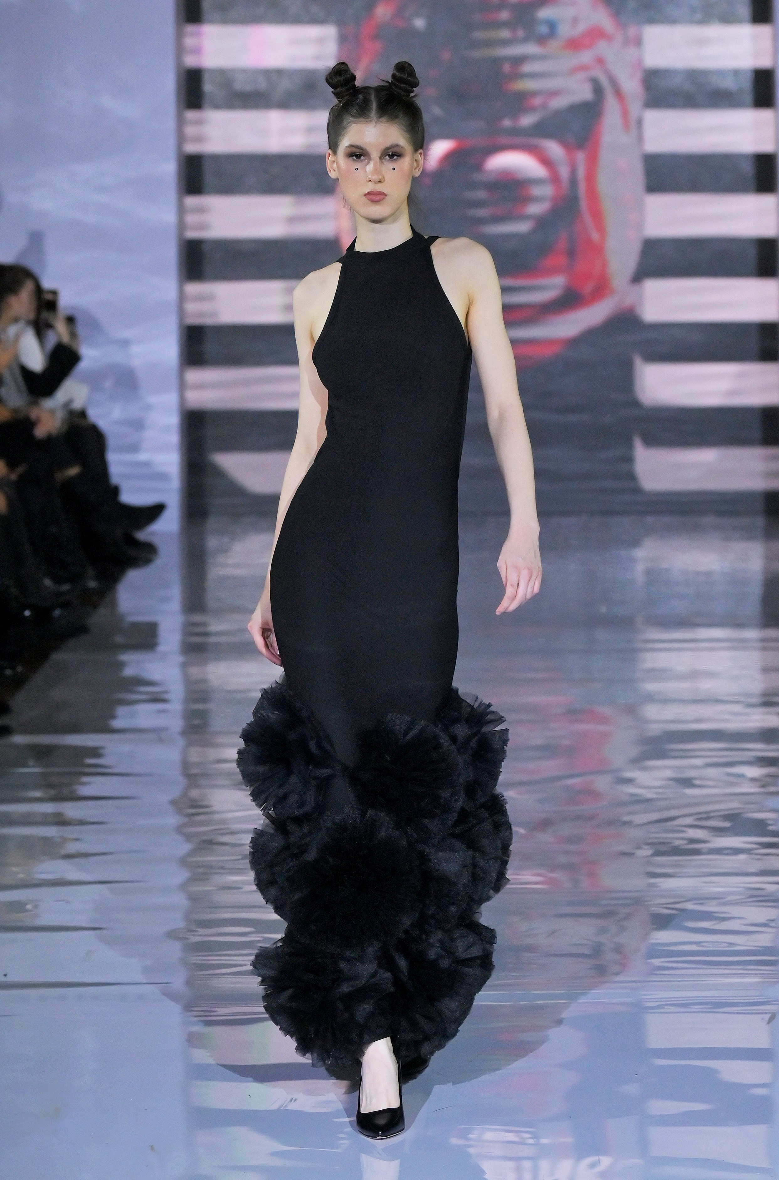 FASHION | PODIUMS |SHOW