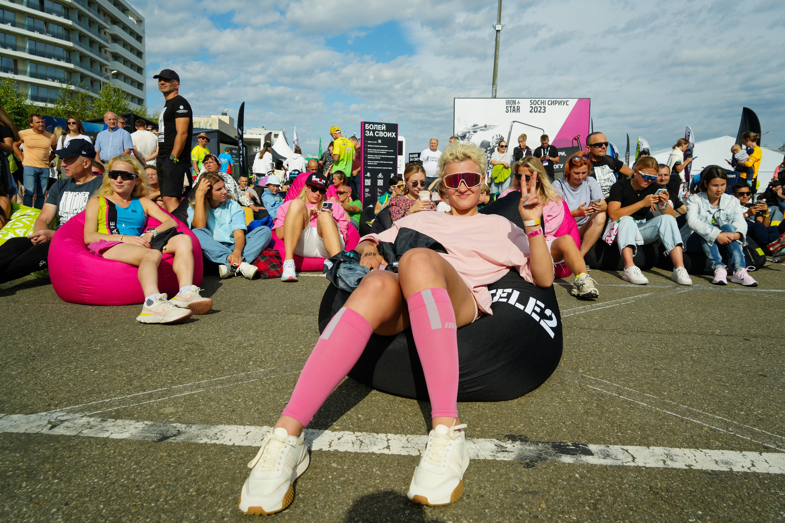 Фотоотчет партнерской интеграции для компании TELE2 на фестивале Ironstar. Репортажный фотограф в Красной Поляне и Сочи Павлюченко Екатерина