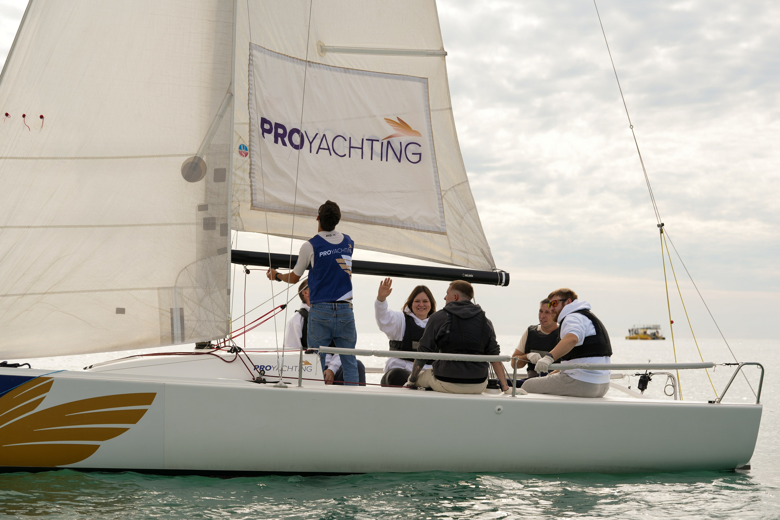 Яхтенная регата для компании Агрегатка. Репортажный фотограф в Красной Поляне и Сочи Павлюченко Екатерина