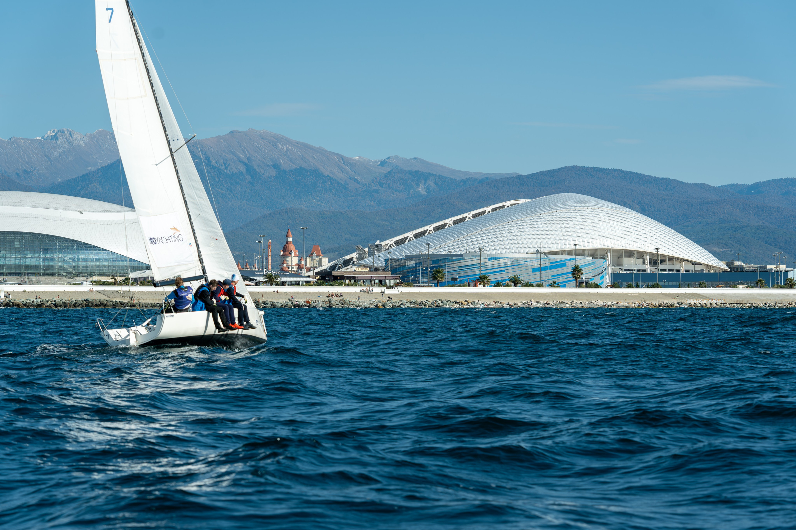 MICE мероприятие для компании «Базис». Репортажный фотограф в Красной Поляне и Сочи Павлюченко Екатерина