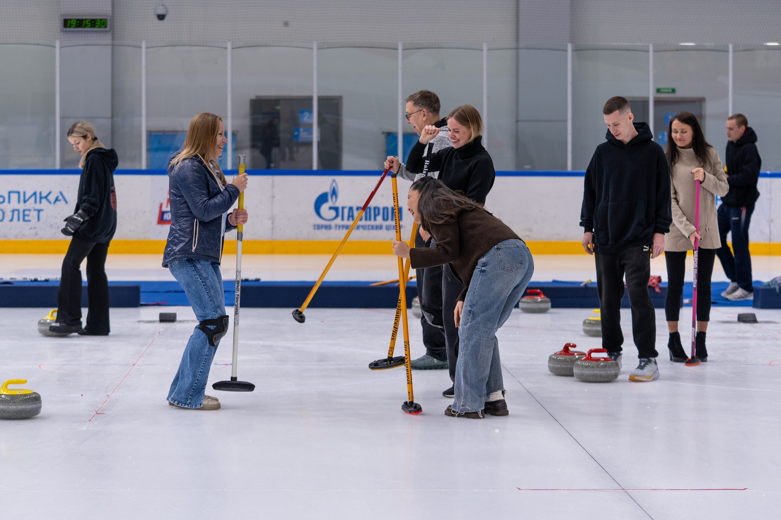 Керлинг для компании Р-Фарм. Репортажный фотограф в Красной Поляне и Сочи Павлюченко Екатерина