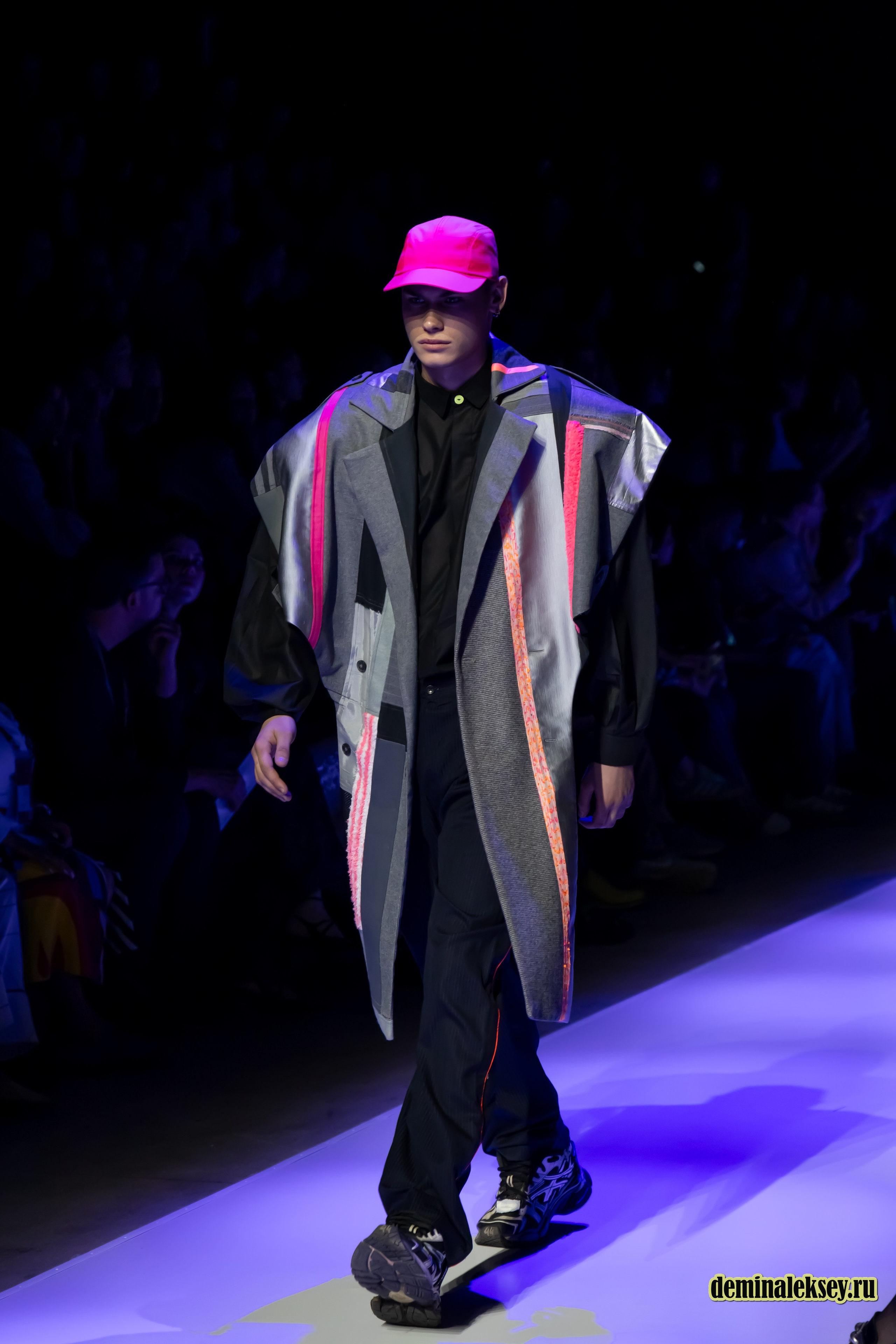Московская неделя моды 2024 4 октября дизайнер RAEGITAZORO Индонезия. Репортажный, семейный и студийный фотограф в Москве Демин Алексей