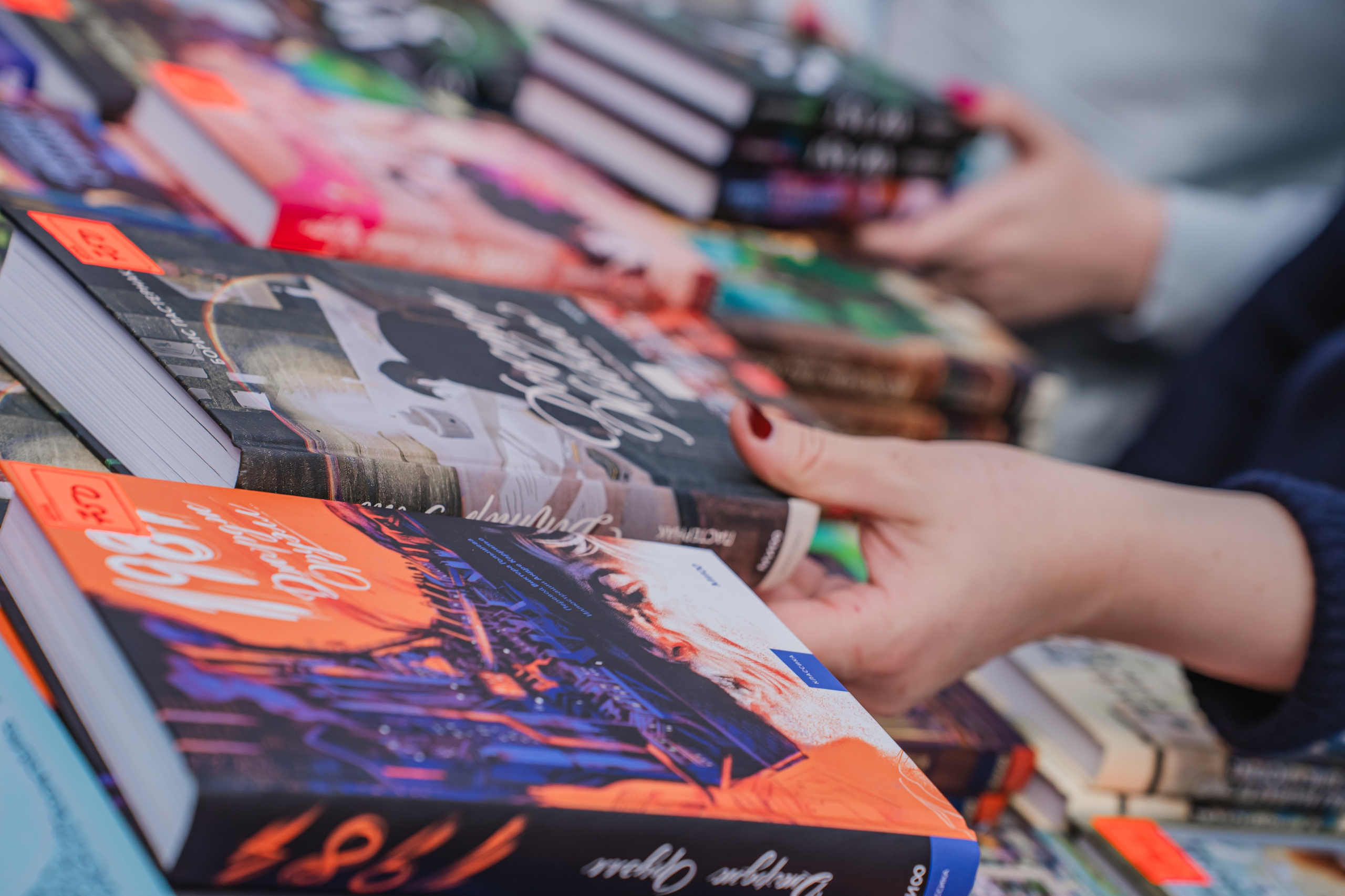 МИФ Non/fictio№ 2025 стенды. Репортажный фотограф Анастасия Рубцова