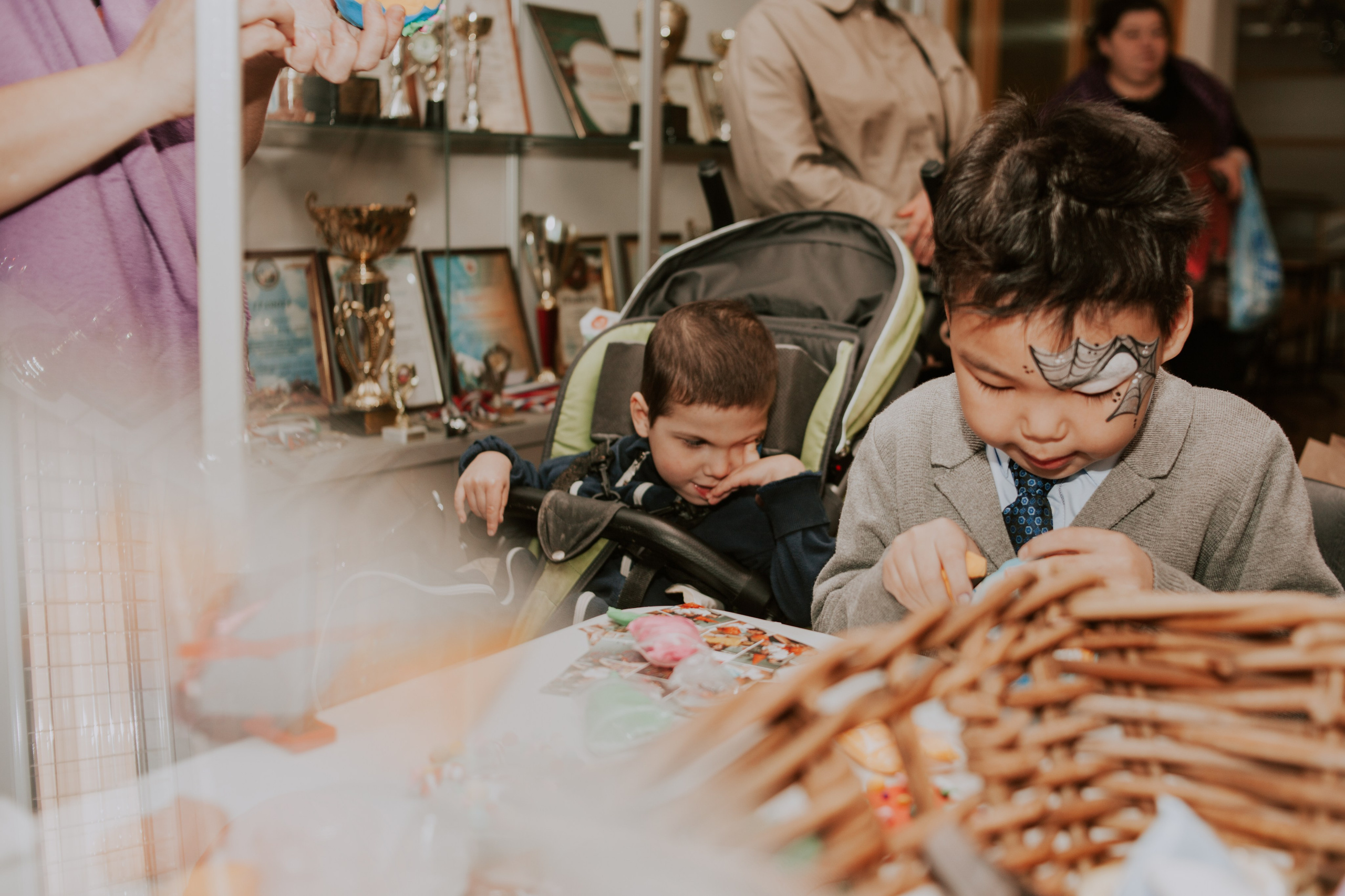 Мастер-класс от Мастерской Наташи Ой на фестивале для детей с ОВЗ «Шире круг». Семейный фотограф во Всеволожске и Санкт-Петербурге Юлия Капустина