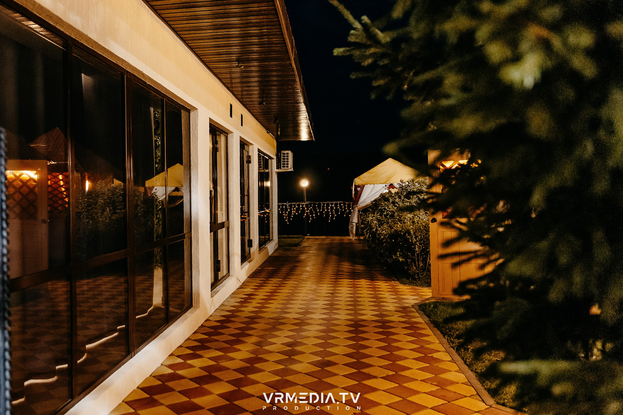 Выходные в ресторане «Лазурный берег»