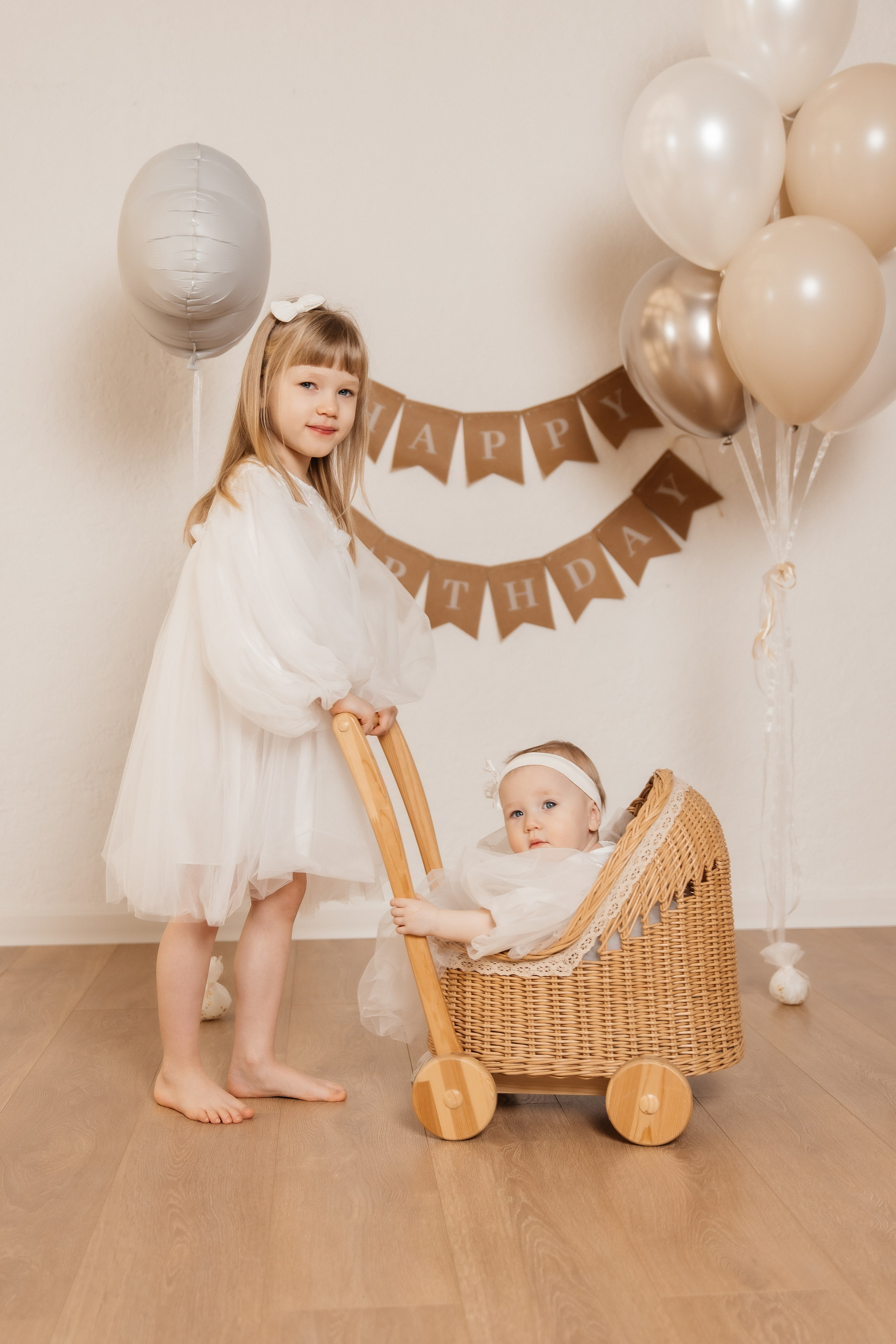 1 годик Есении. Профессиональный фотограф Кристина Искусных. Талдом- Москва