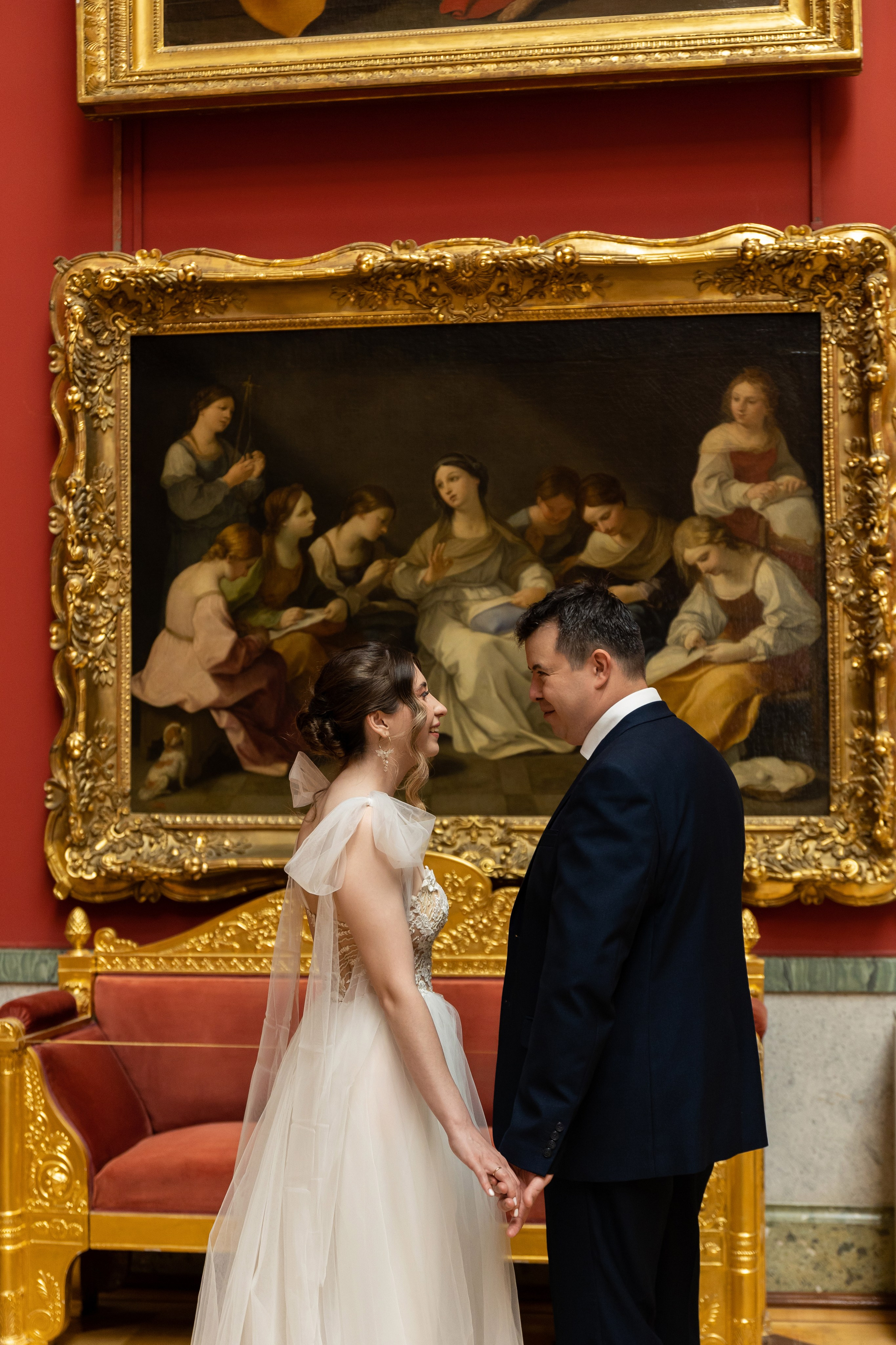 Свадебная фотосессия в Эрмитаже. Семейный и свадебный фотограф в Санкт-Петербурге Татьяна Швыкова