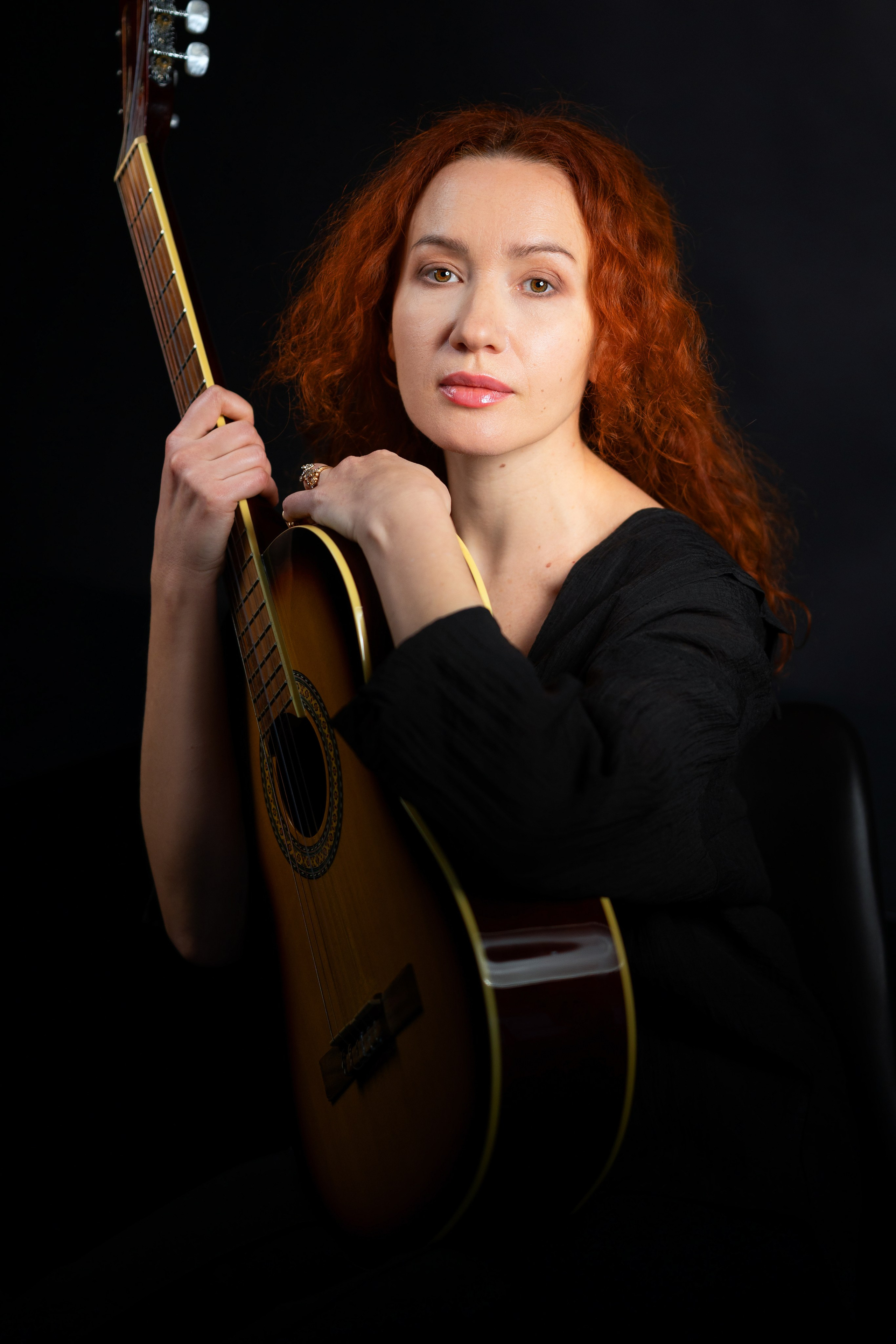 Анастасия. Изгиб гитары