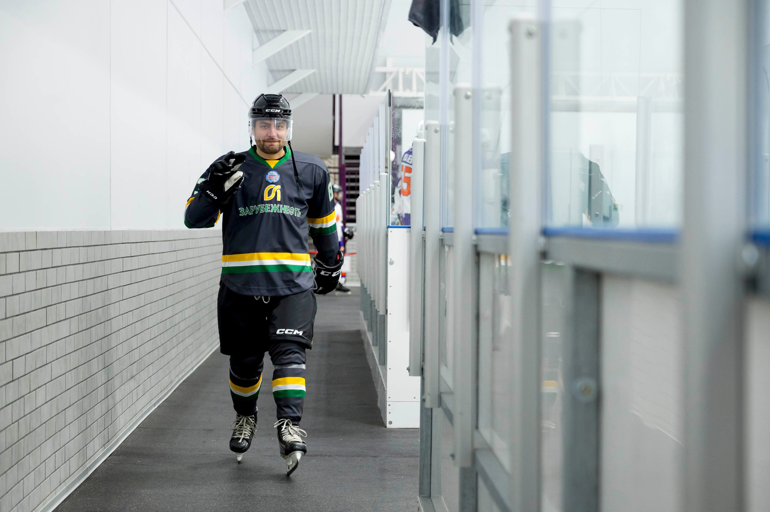 Хоккейный матч корпоративной команды Зарубежнефть. Репортажный фотограф и видеограф Слава Думчев. Тимбилдинги, отчетники, корпоративы