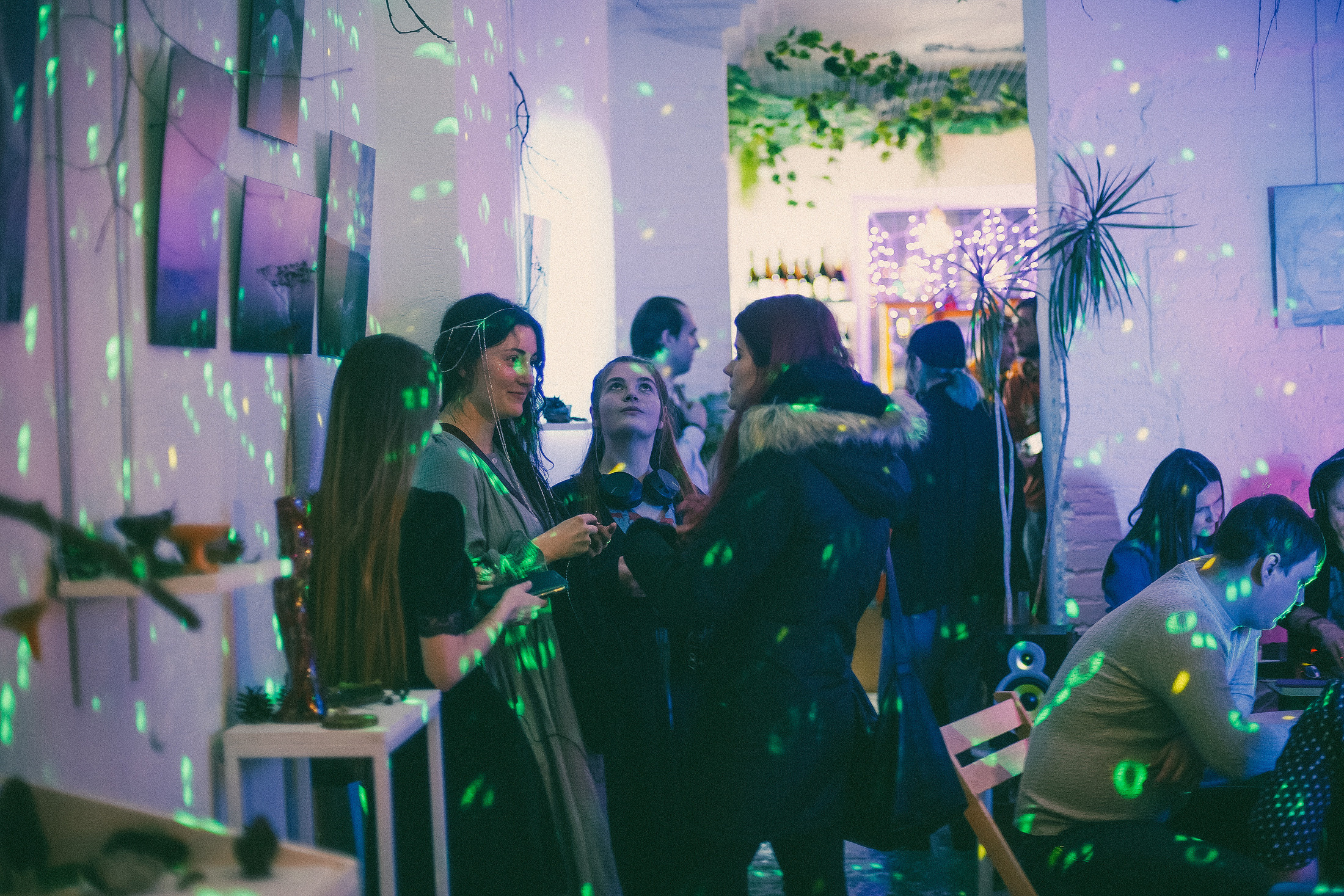 выставка Алисы Аницкой  Смоленск фотограф Кафе Юность Лес природа фотографии портретная съёмка Смоленск