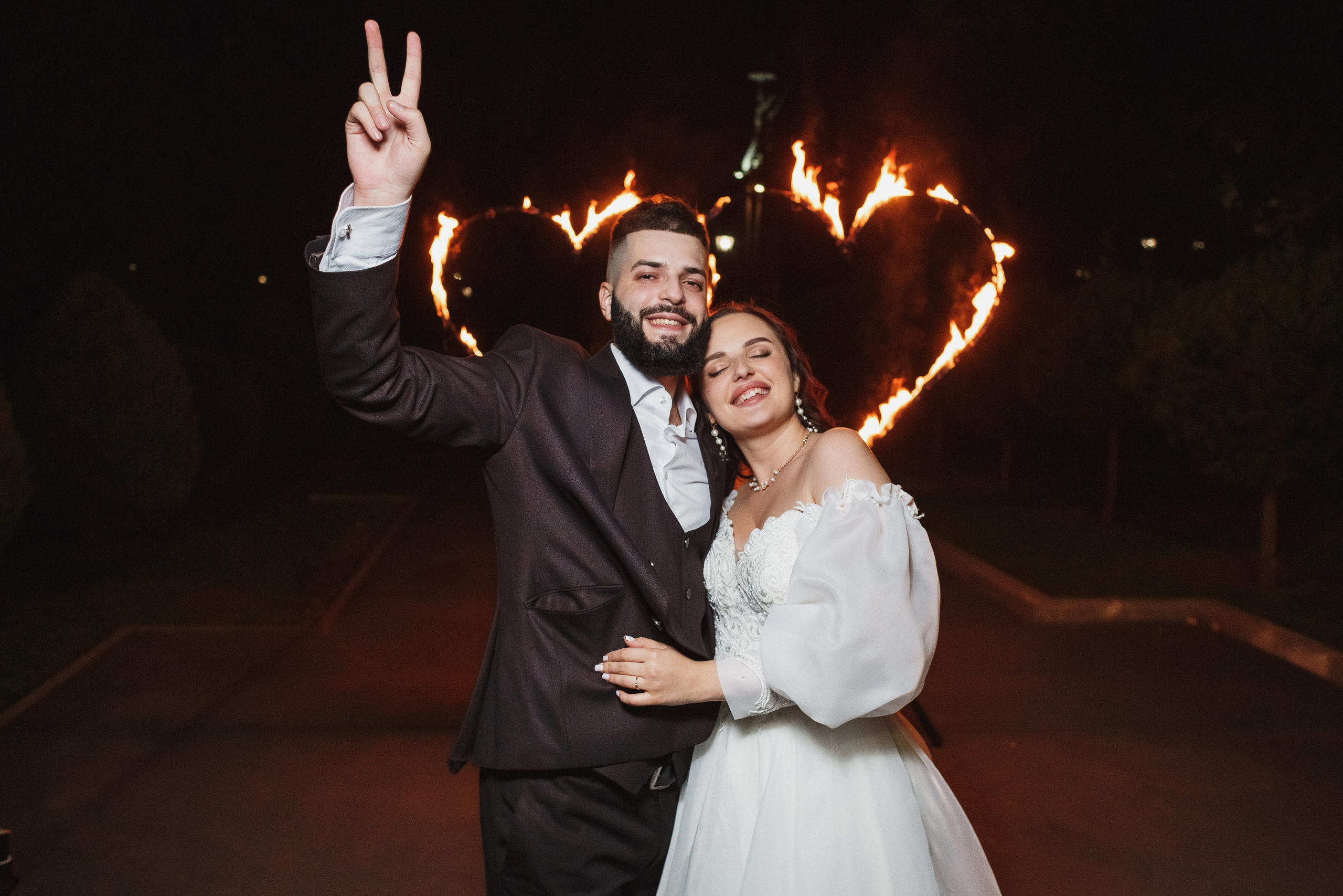 Фотограф в Таганроге летняя свадьба: Романтическая свадебная прогулка. Свадебный и семейный фотограф в Таганроге Бакарюк Антон