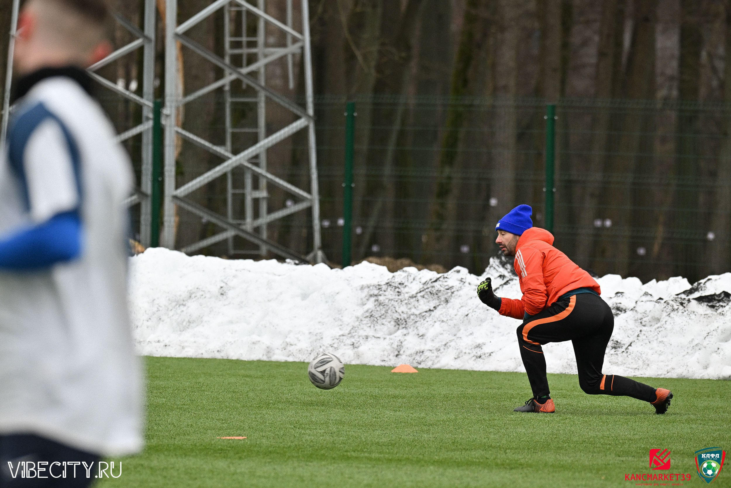 XX ЧЕМПИОНАТ КАЛИНИНГРАДСКОЙ ЛФЛ КАНЦМАРКЕТ39 сезона 2024–2025 гг. VIBECITY.RU Вайб Сити Ру Фоторепортажи Фотоотчеты Калининград