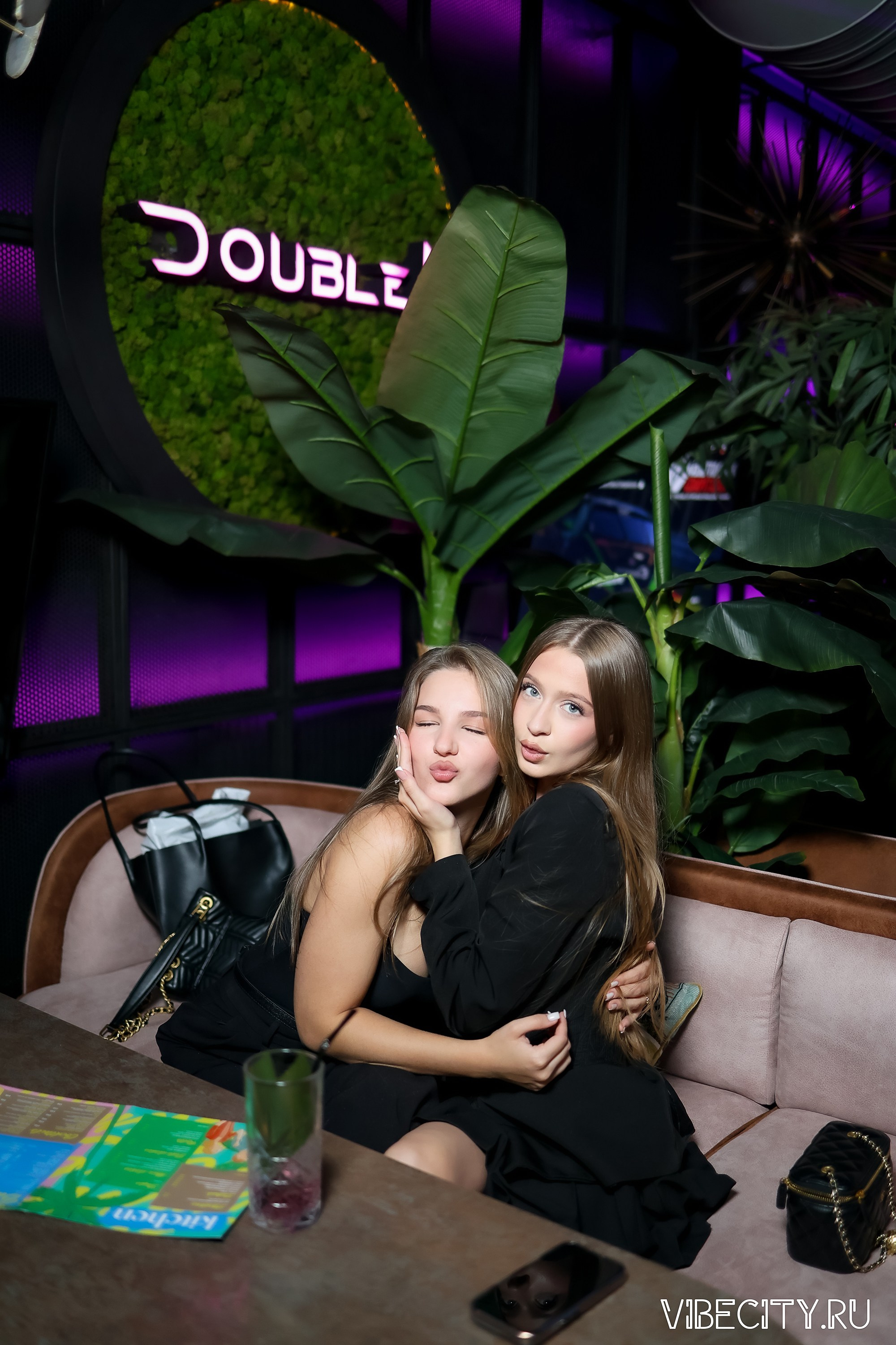 DOUBLE U. VIBECITY.RU Вайб Сити Ру Фоторепортажи Фотоотчеты Калининград