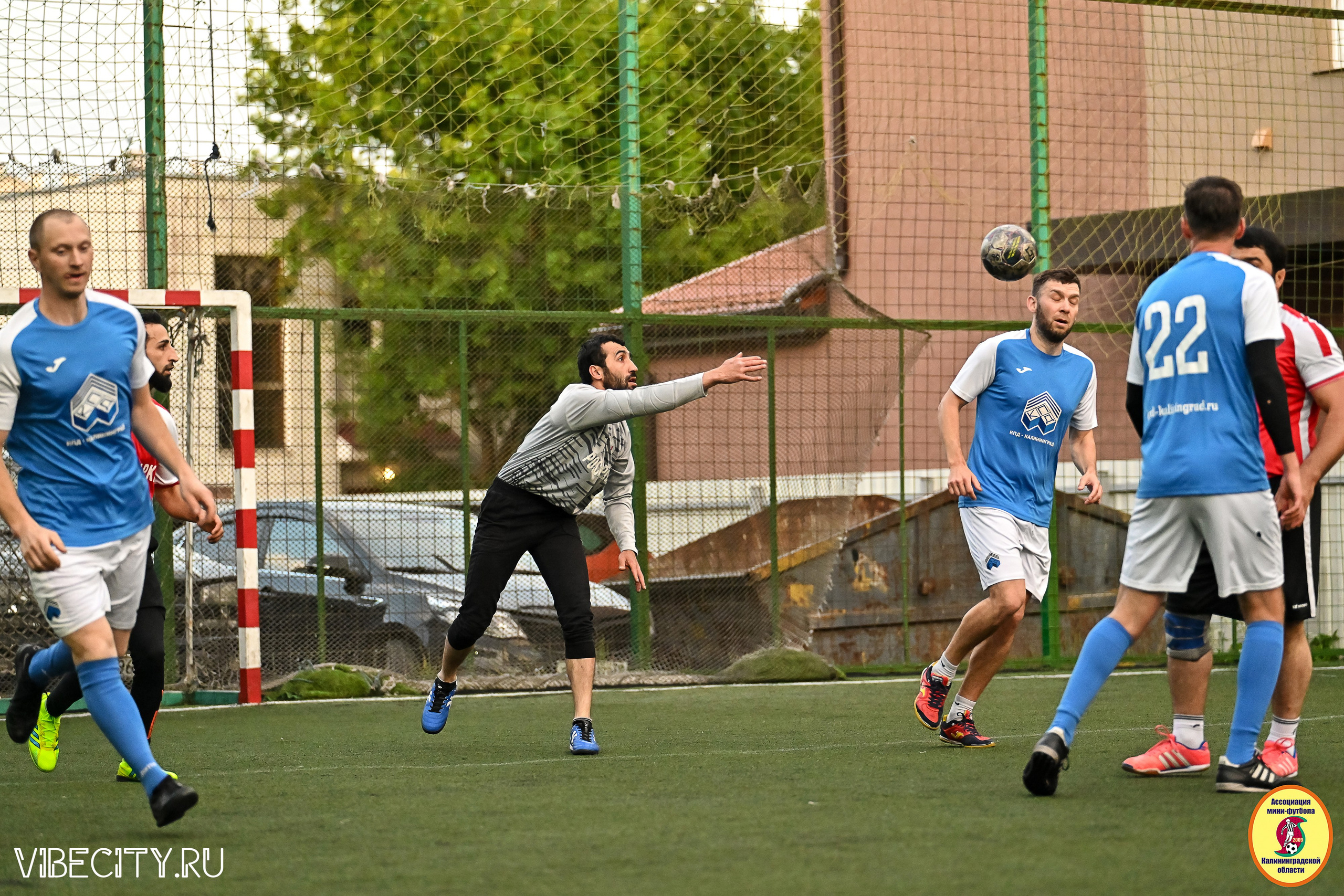 ИГРЫ МИНИ-ФУТБОЛЬНОЙ И КОРПОРАТИВНОЙ ЛИГИ. VIBECITY.RU Вайб Сити Ру Фоторепортажи Фотоотчеты Калининград