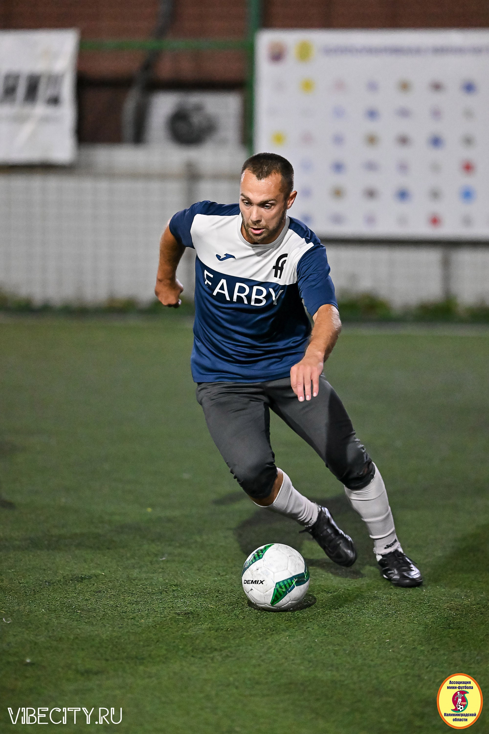 ФИНАЛЬНЫЕ ИГРЫ КУБКА МИНИ-ФУТБОЛЬНОЙ ЛИГИ И КУБКА КОРПОРАТИВНОЙ МФЛ 2025. VIBECITY.RU Вайб Сити Ру Фоторепортажи Фотоотчеты Калининград