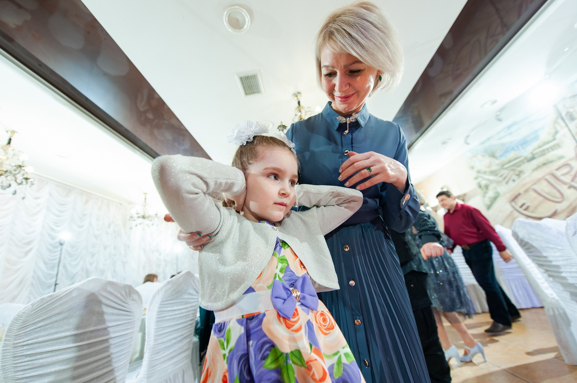 Студийная зимняя свадьба. Свадебный и семейный фотограф в Омске Мормулев Михаил