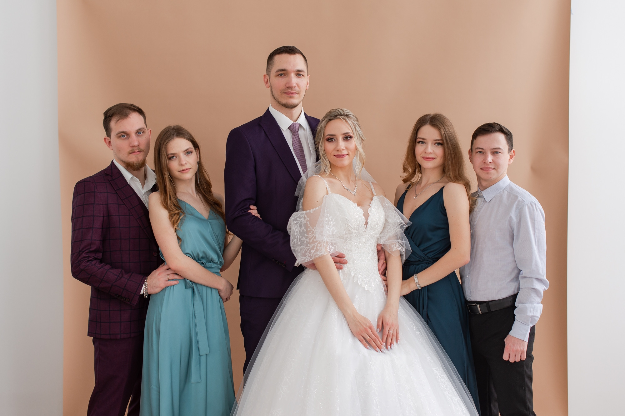 Студийная зимняя свадьба. Свадебный и семейный фотограф в Омске Мормулев Михаил