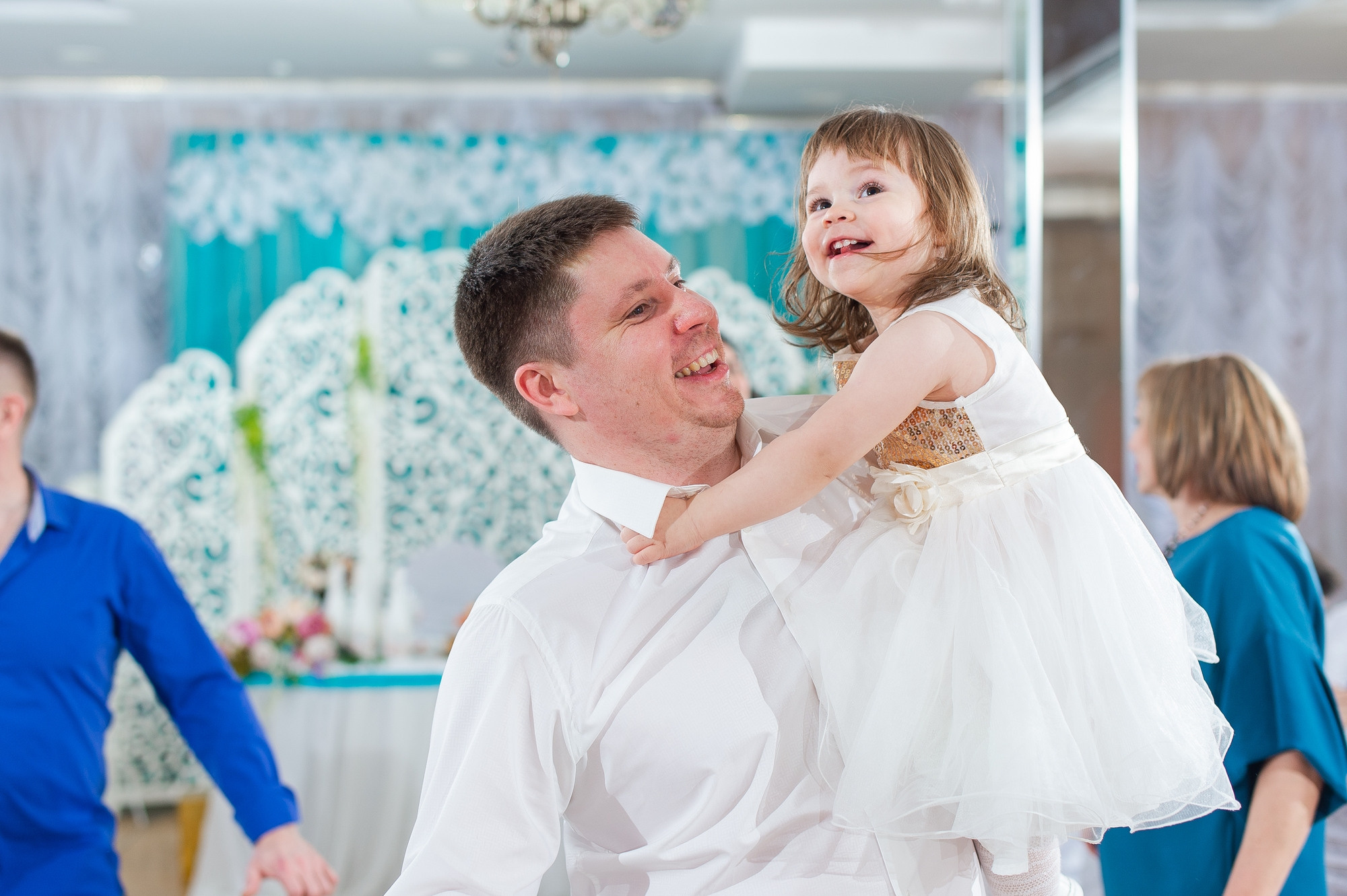 Студийная зимняя свадьба. Свадебный и семейный фотограф в Омске Мормулев Михаил