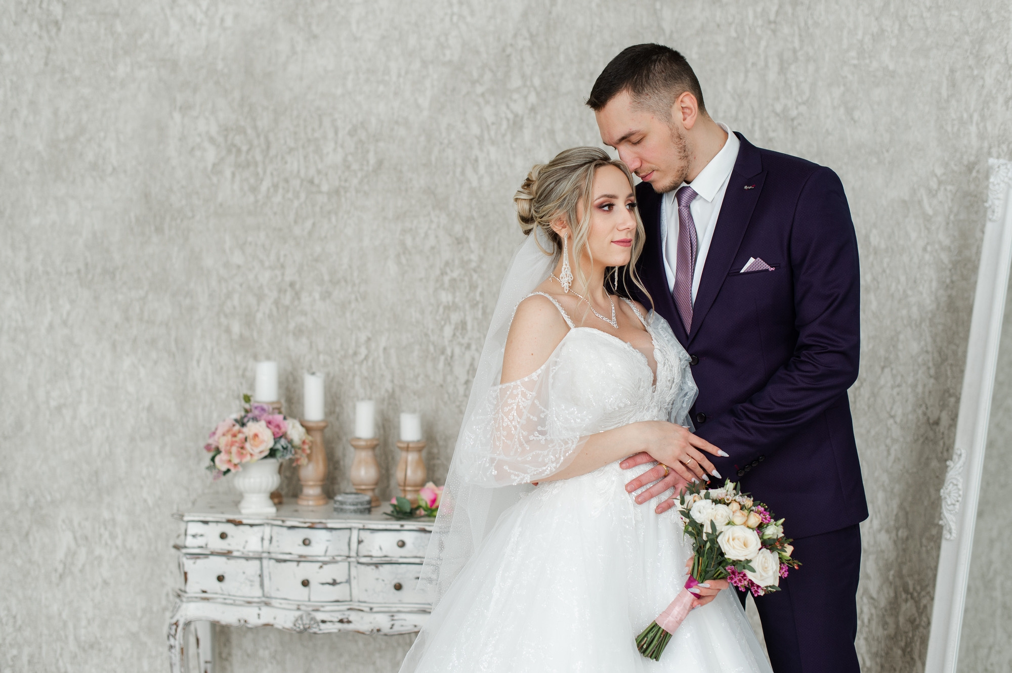 Студийная зимняя свадьба. Свадебный и семейный фотограф в Омске Мормулев Михаил