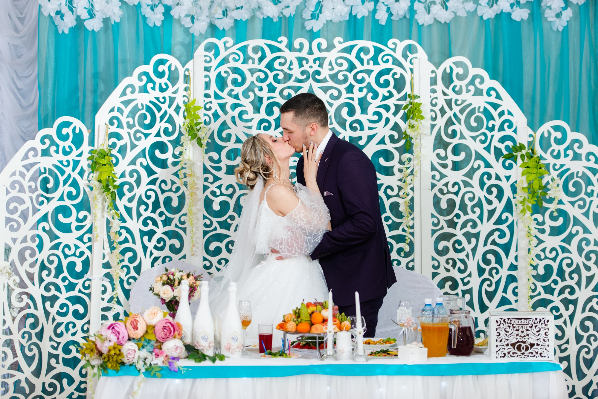 Студийная зимняя свадьба. Свадебный и семейный фотограф в Омске Мормулев Михаил