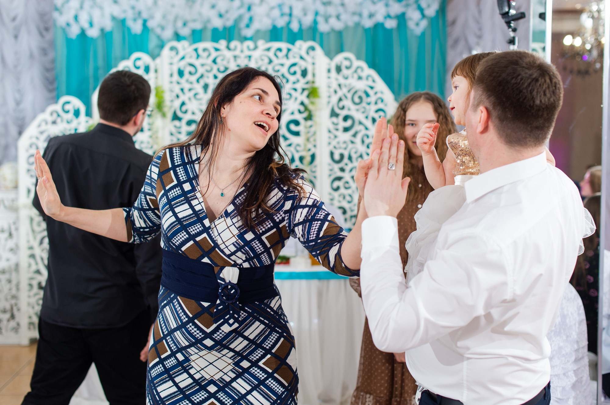 Студийная зимняя свадьба. Свадебный и семейный фотограф в Омске Мормулев Михаил