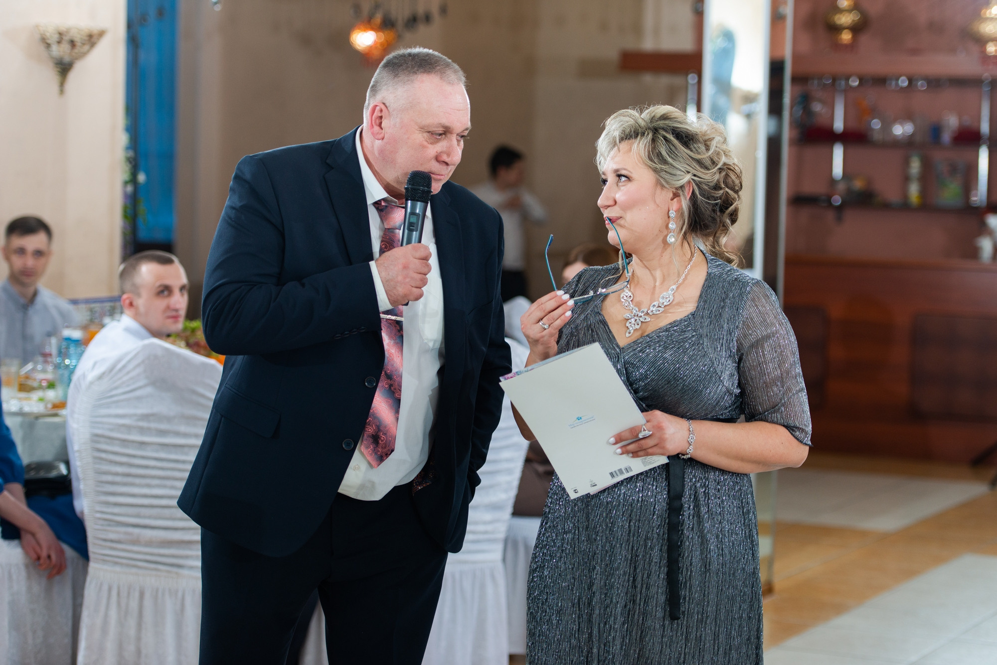 Студийная зимняя свадьба. Свадебный и семейный фотограф в Омске Мормулев Михаил