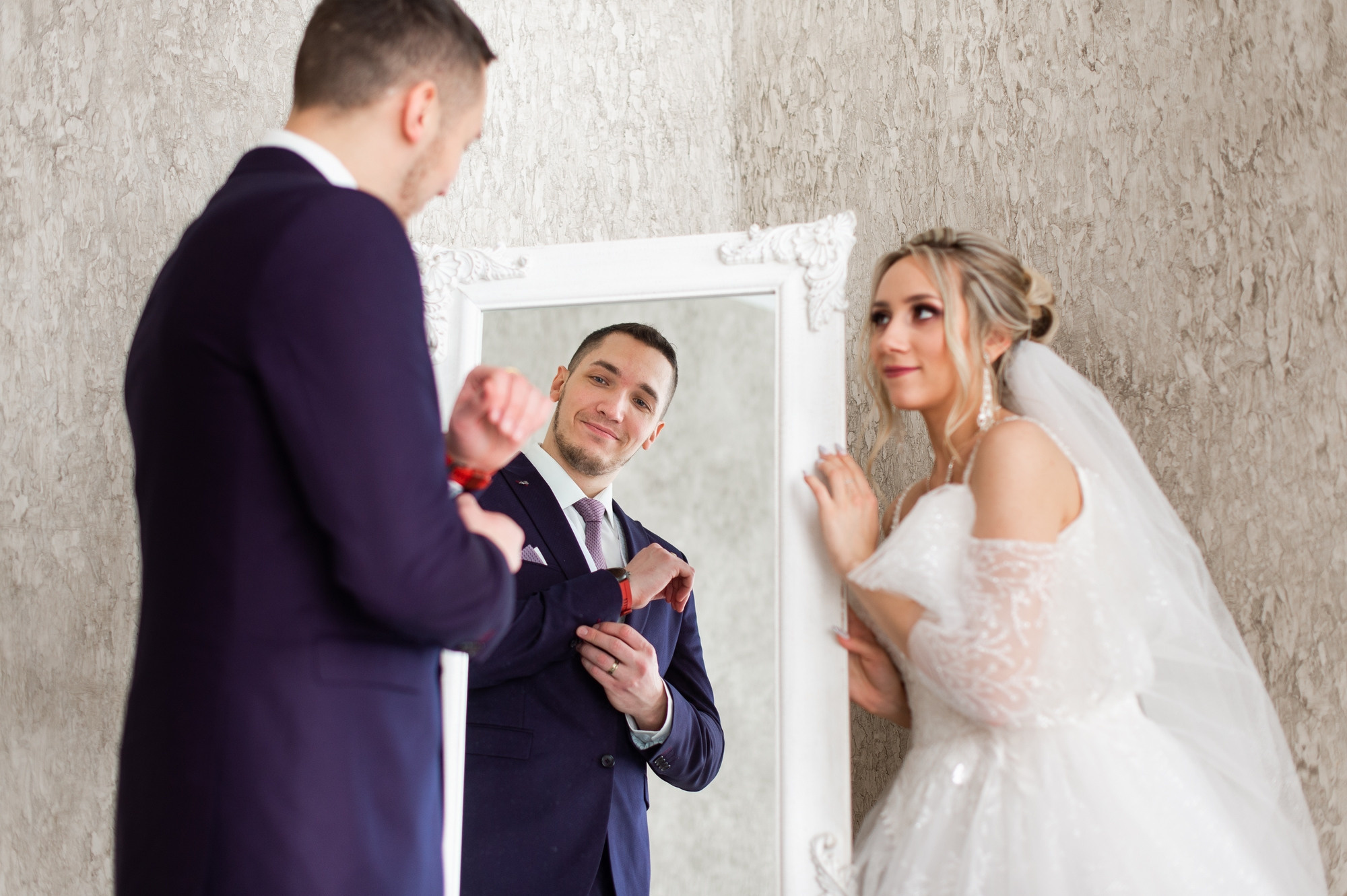 Студийная зимняя свадьба. Свадебный и семейный фотограф в Омске Мормулев Михаил