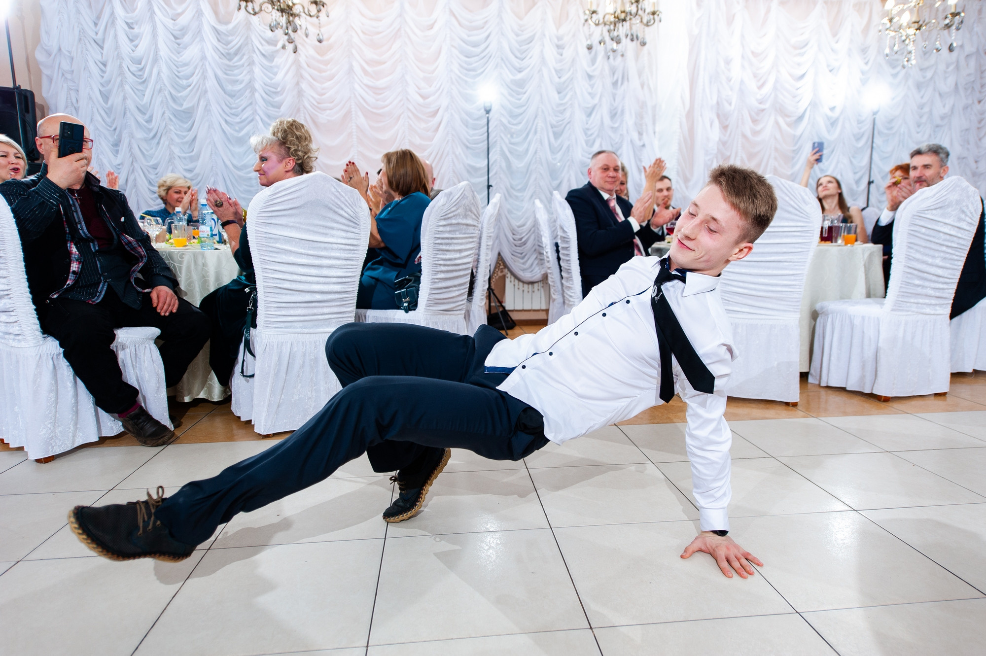 Студийная зимняя свадьба. Свадебный и семейный фотограф в Омске Мормулев Михаил