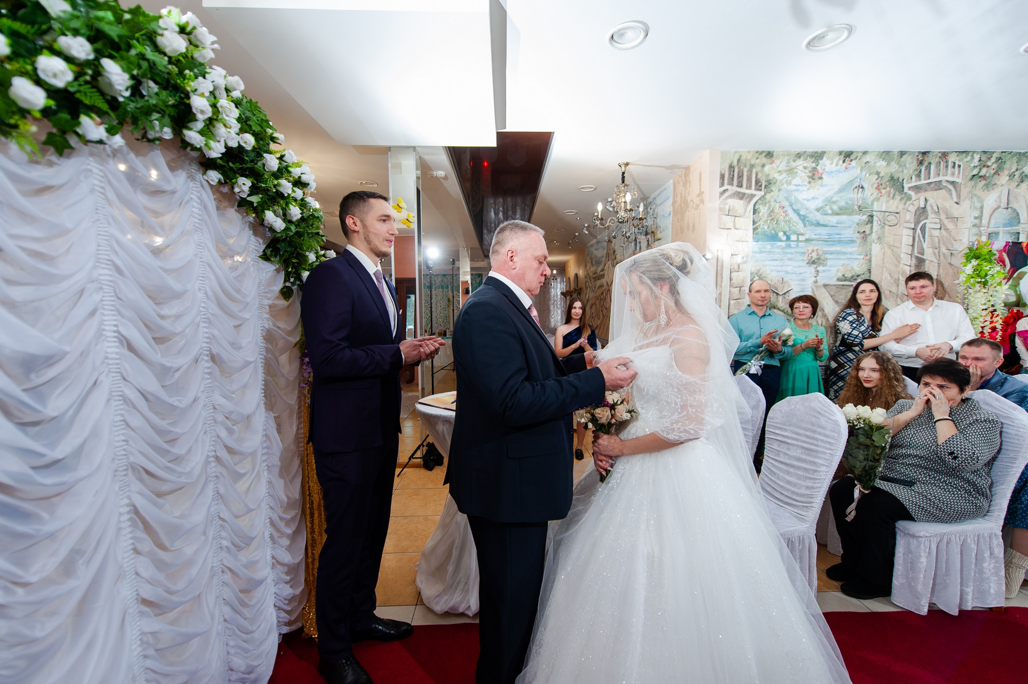 Студийная зимняя свадьба. Свадебный и семейный фотограф в Омске Мормулев Михаил