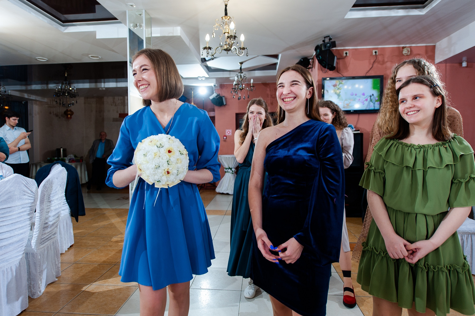 Студийная зимняя свадьба. Свадебный и семейный фотограф в Омске Мормулев Михаил