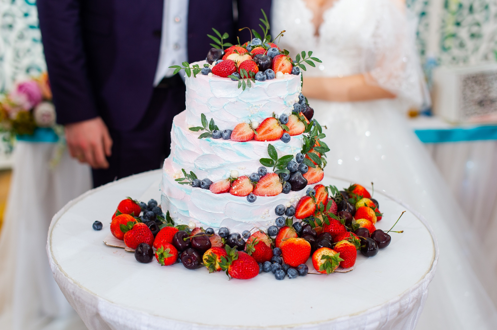 Студийная зимняя свадьба. Свадебный и семейный фотограф в Омске Мормулев Михаил