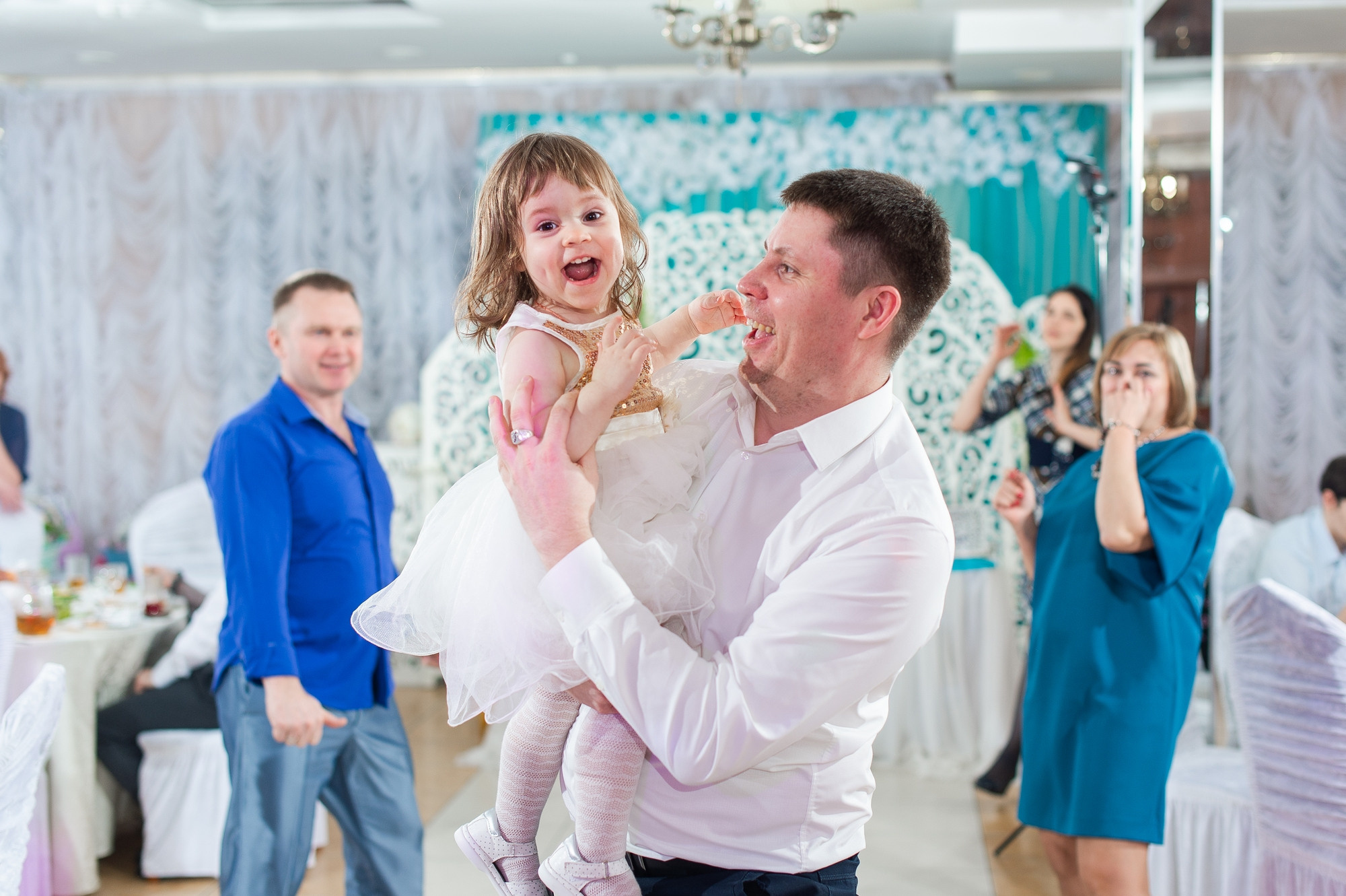 Студийная зимняя свадьба. Свадебный и семейный фотограф в Омске Мормулев Михаил