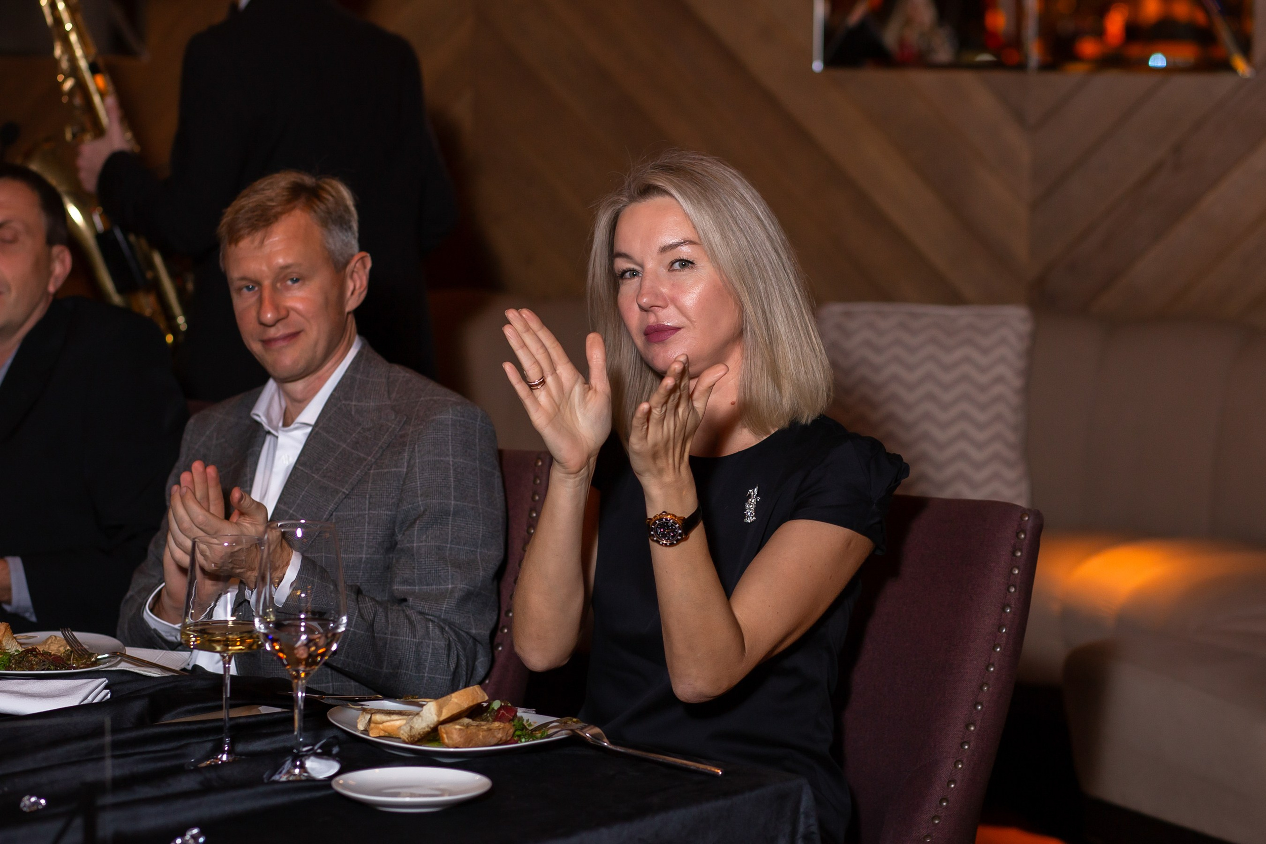 Корпоративный фотограф в Сочи и Сириусе — Премиум репортаж и тимбилдинги. Фотограф Сочи Адлер. Солькаева Анастасия