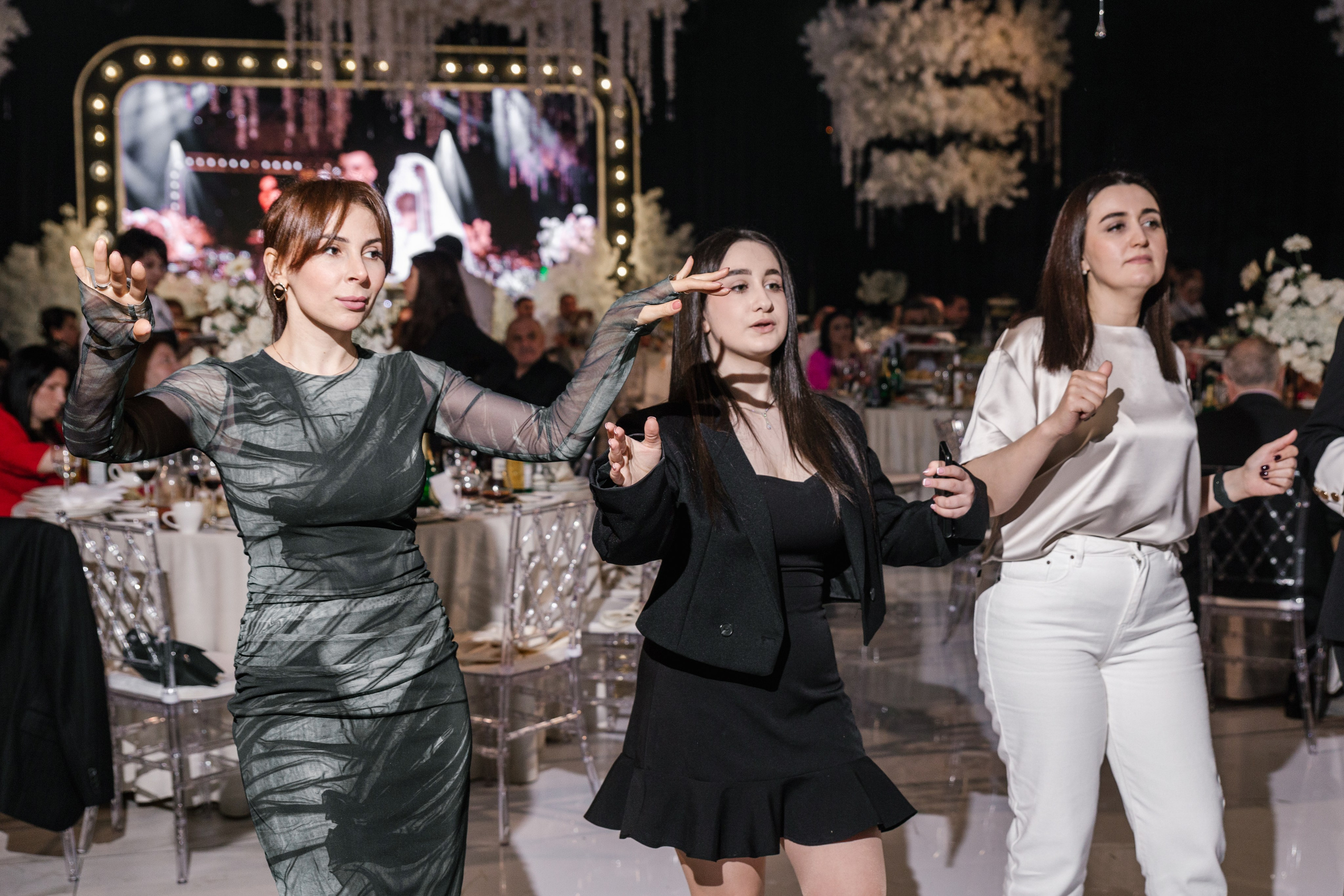 Второй день свадьбы Валерий и Виктория. Свадебный фотограф в Пятигорске и КМВ Софья Аджикеримова