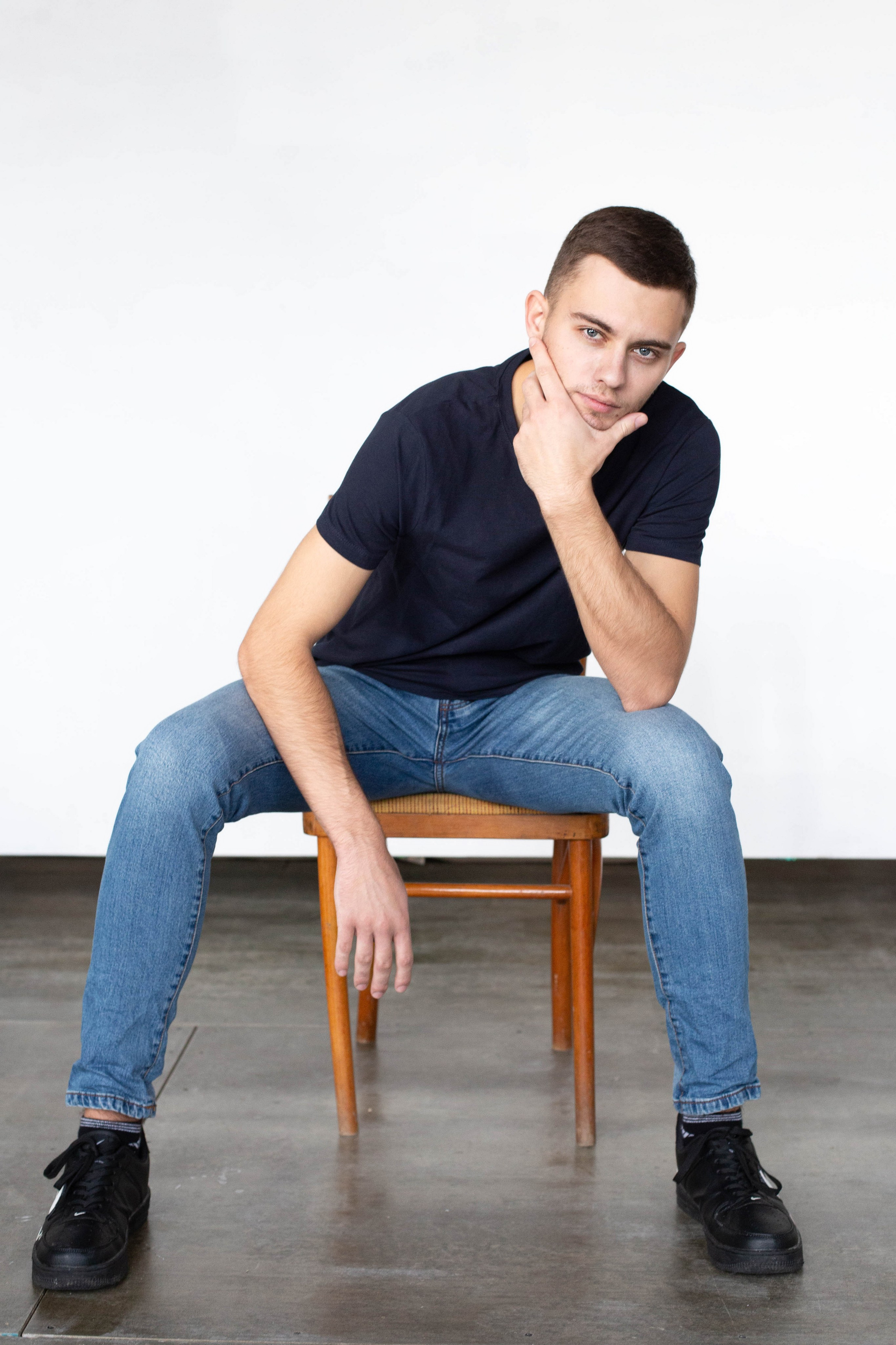 Профессиональная съемка моделей в сочинской фотостудии для модельного агентства, полароиды, снепы, снэпы. Предметный и фудфотограф в Сочи Дарина Погодаева