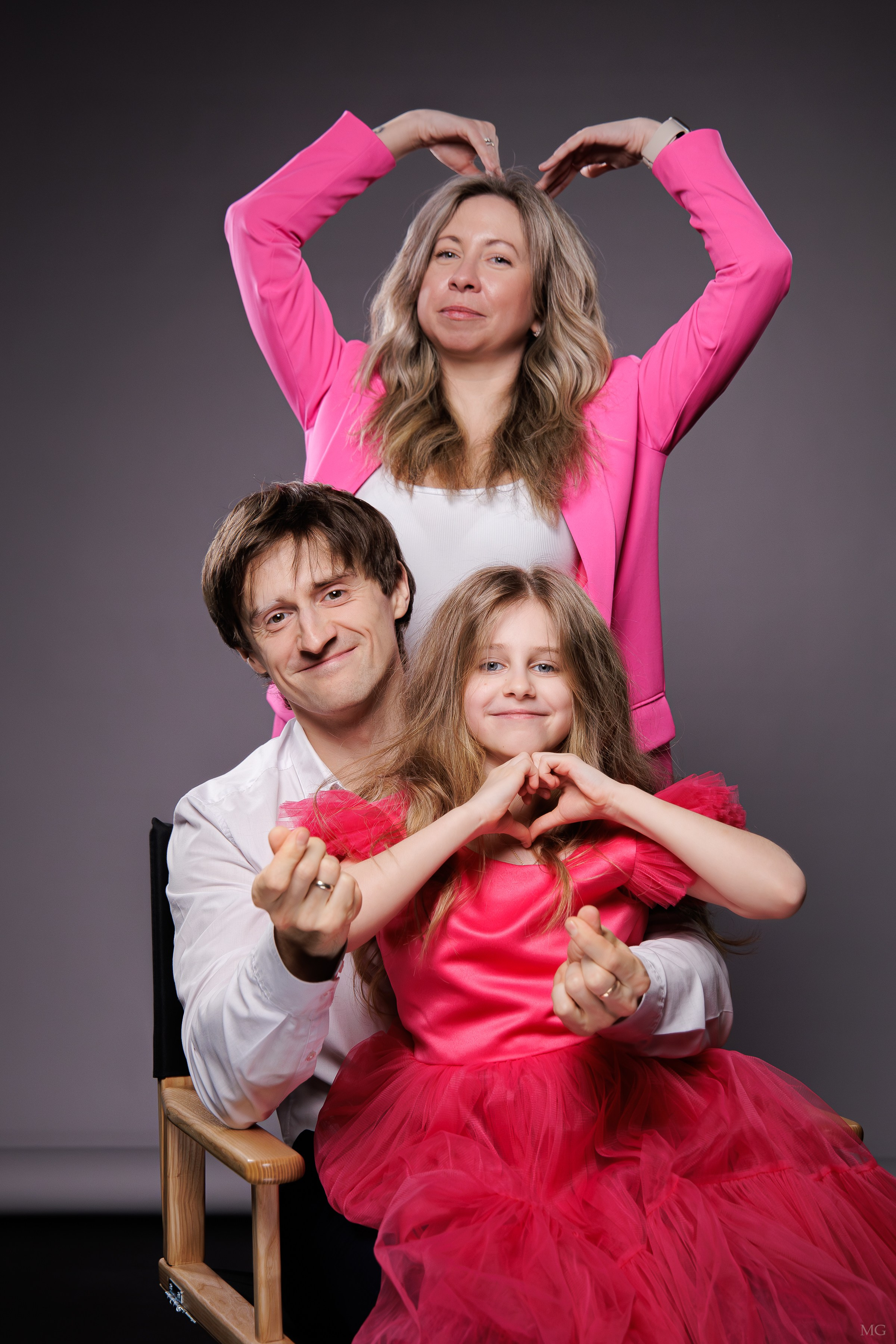 Веселье в студии. Маша Гонтарь Семейный домашний репортажный фотограф в Санкт-Петербурге