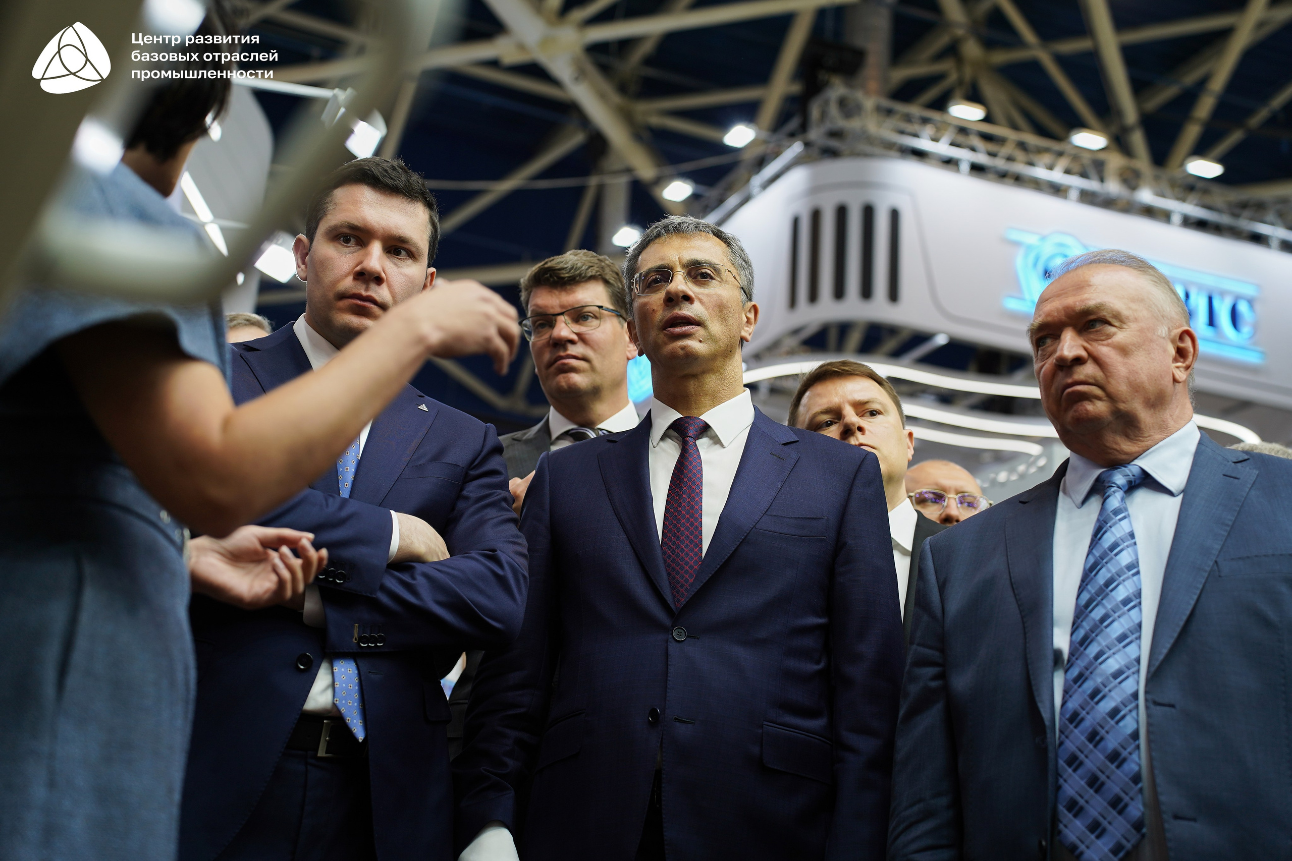 ЭКСПОЦЕНТР Алиханов. Фотограф