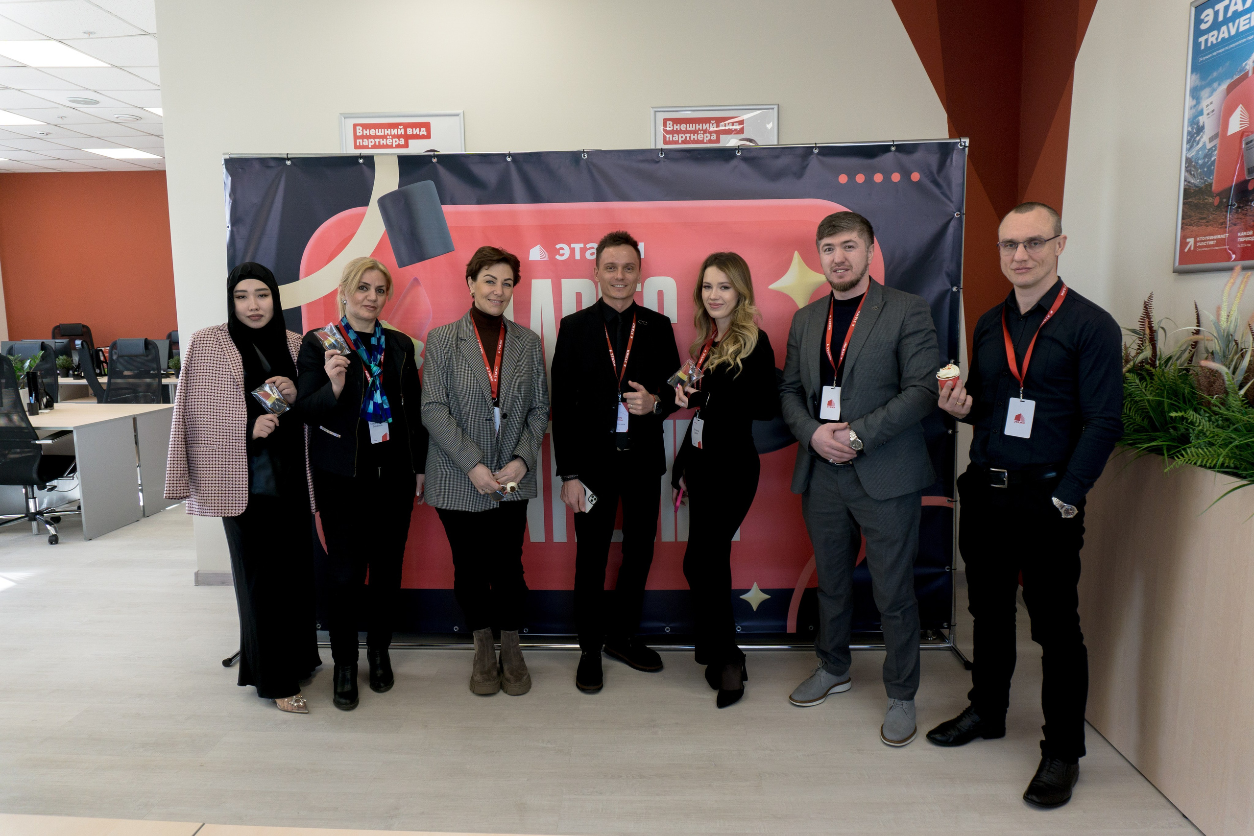 Этажи. Фотограф