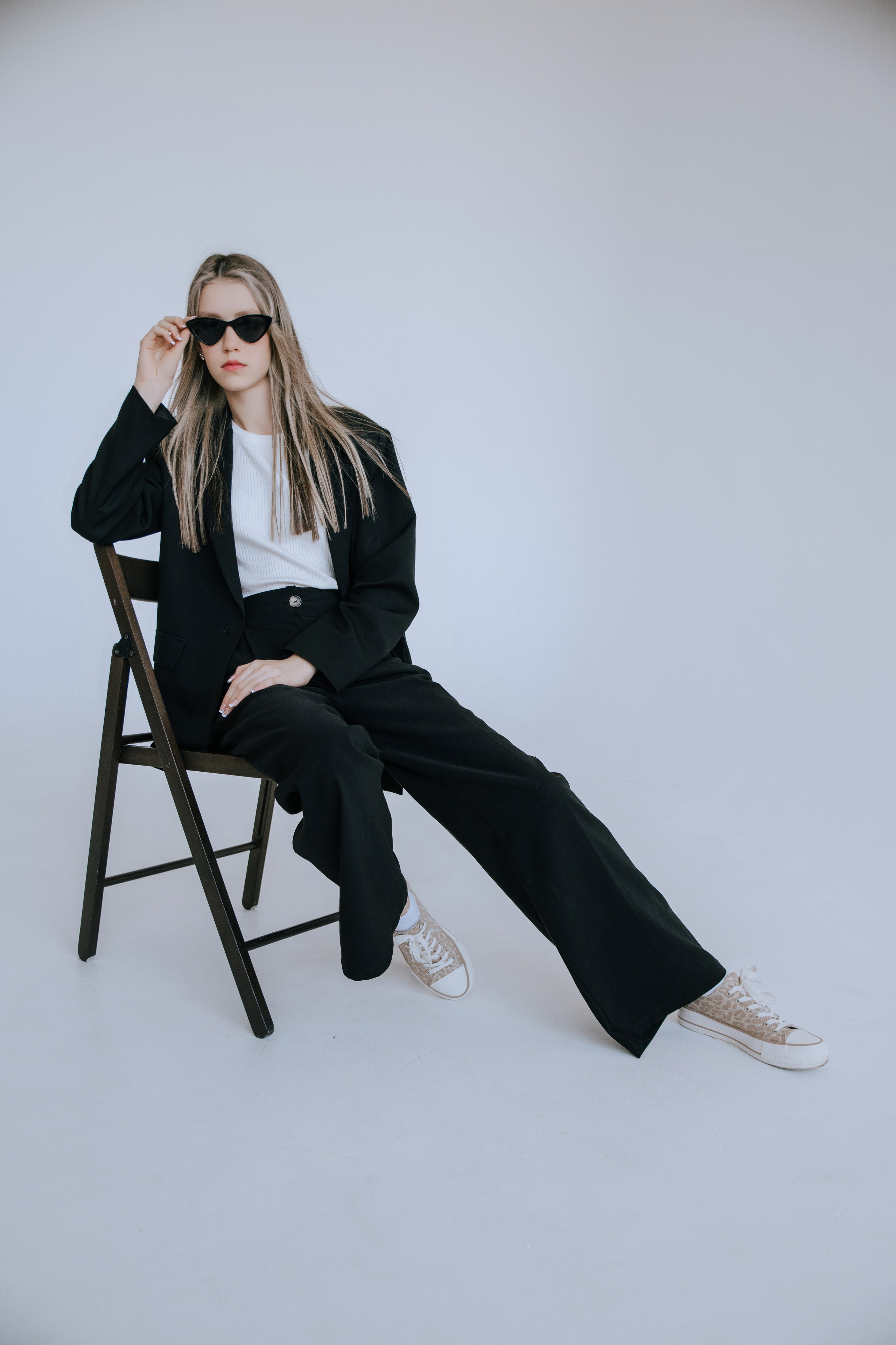 Гимназия им. Сайбеля — Выпуск 2024, 9 класс. Фотограф Ярмишко Дарья. Выпускные фотокниги