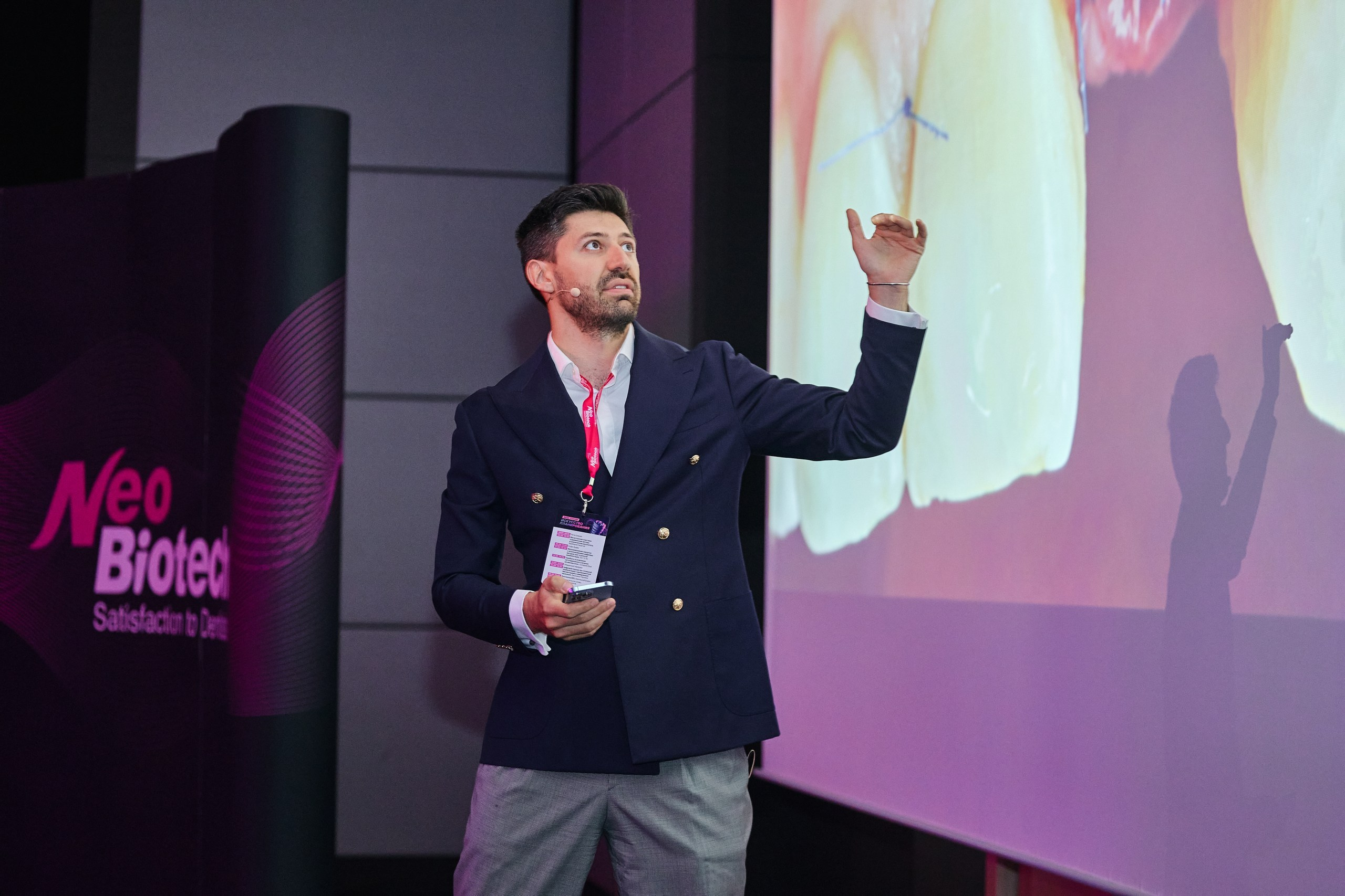 Конгресс имплантологов Neo Biotech 2025. Антон Артюшин, портретный фотограф. Москва