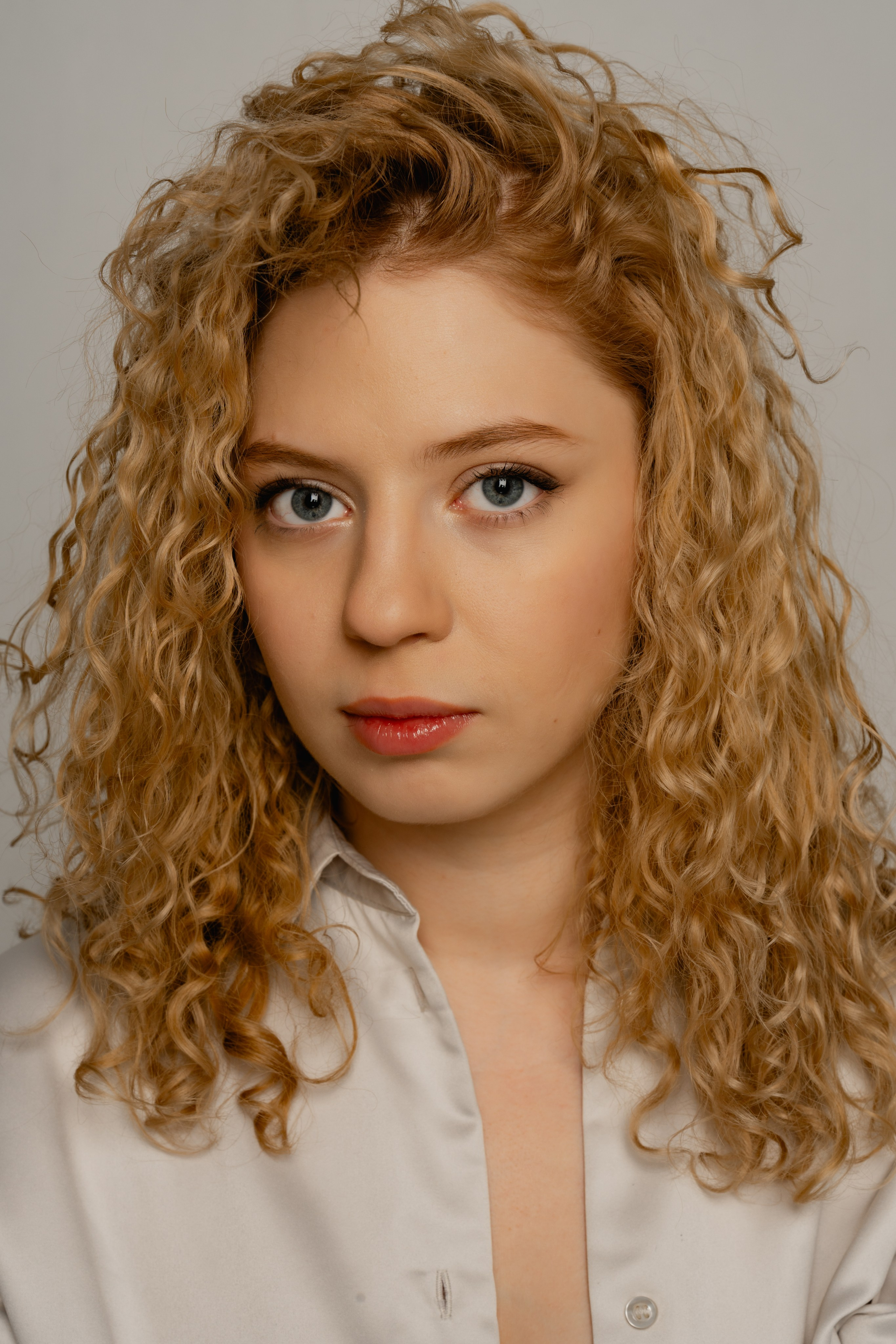 Алла. Виктория Саханкова — портретный и семейный фотограф в Москве