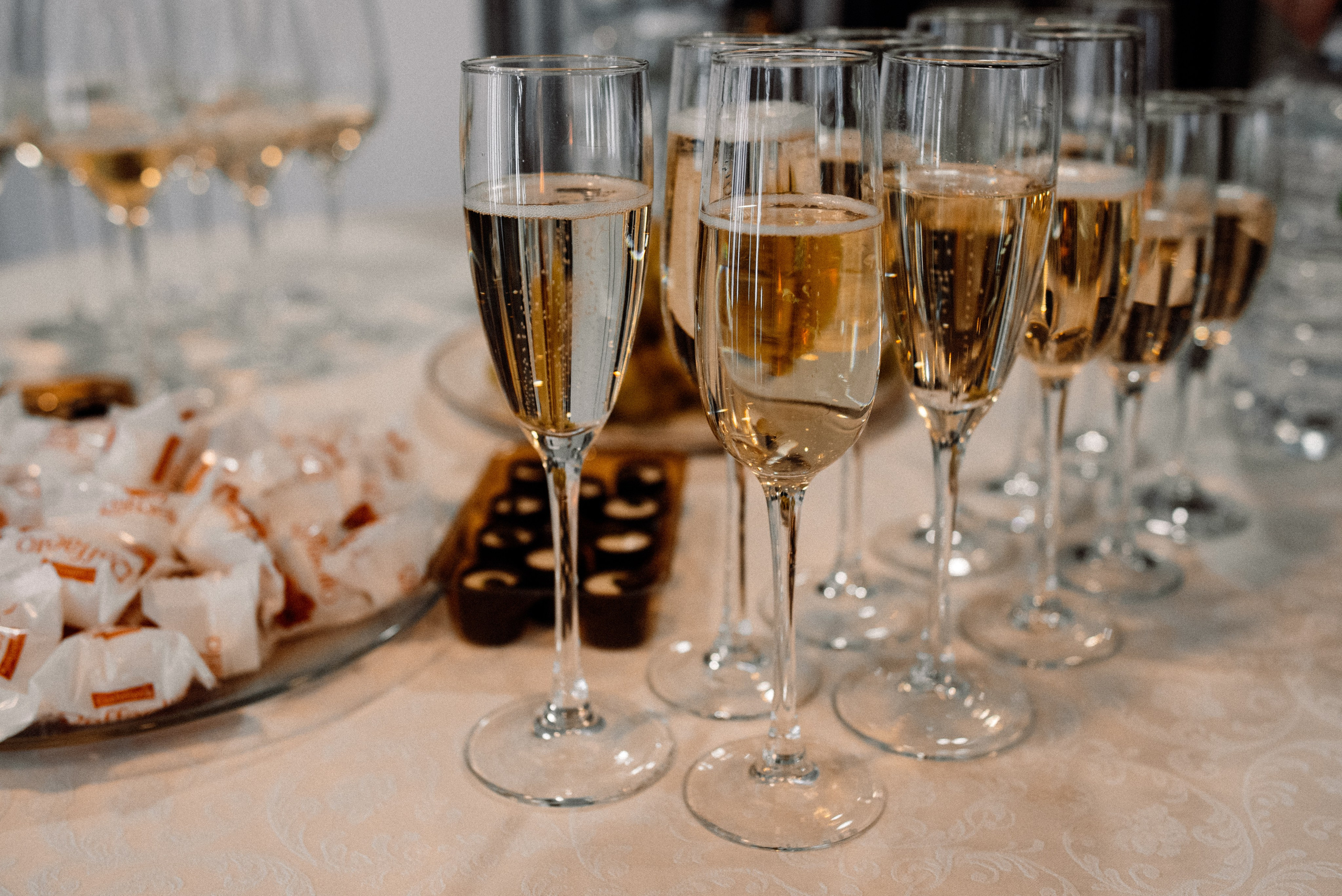 Свадебная съемка (съемка банкета). Свадебный фотограф — фотограф на свадьбу в Воронеже — Свадебное фото