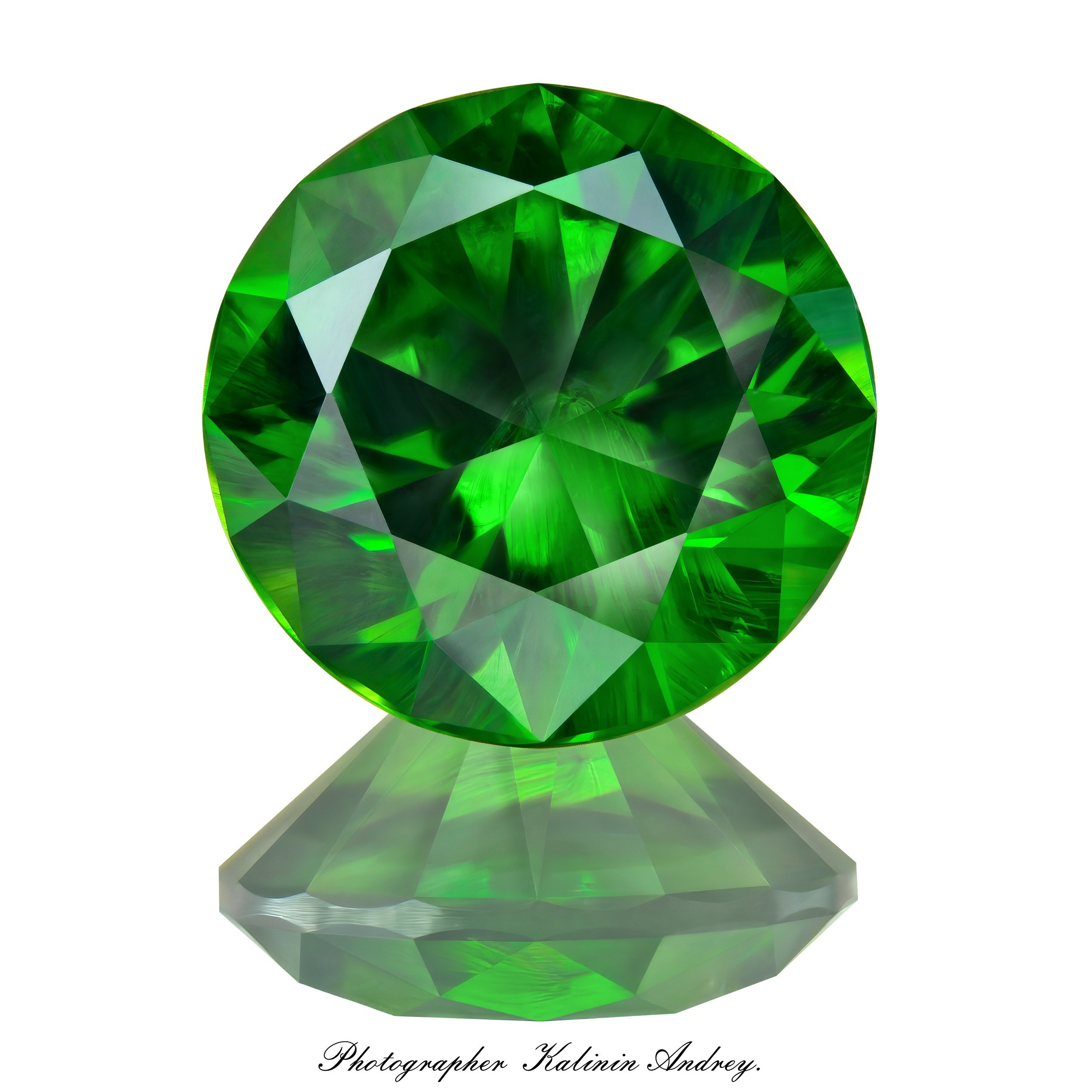 Фотографии в большом разрешении драгоценных камней на продажу купить тел +79 660 031 307. Высококачественная профессиональная рекламная фотосъёмка ювелирных украшений, драгоценных камней в Москве. Обучение, консультация