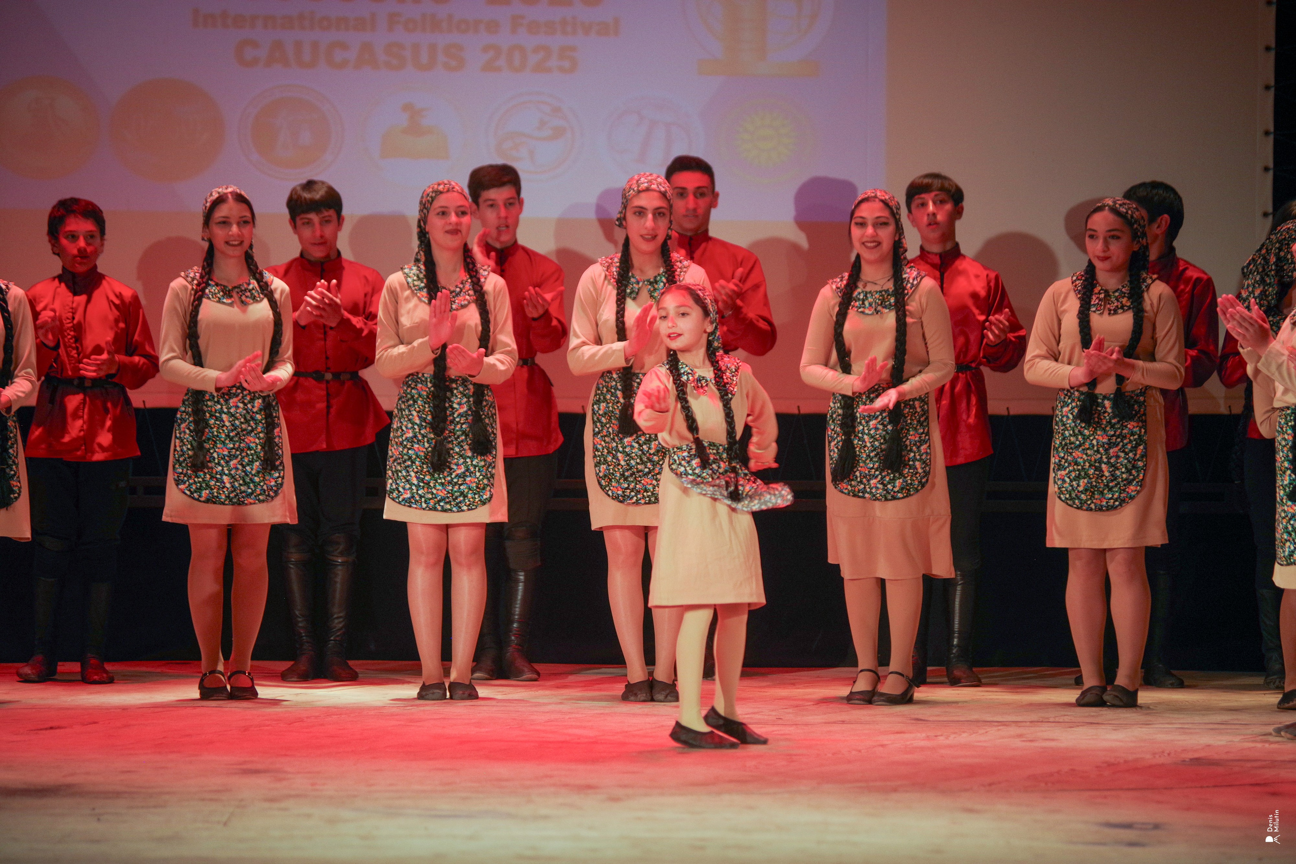 Танцы в прекрасном Они. Портретный фотограф Денис Милютин