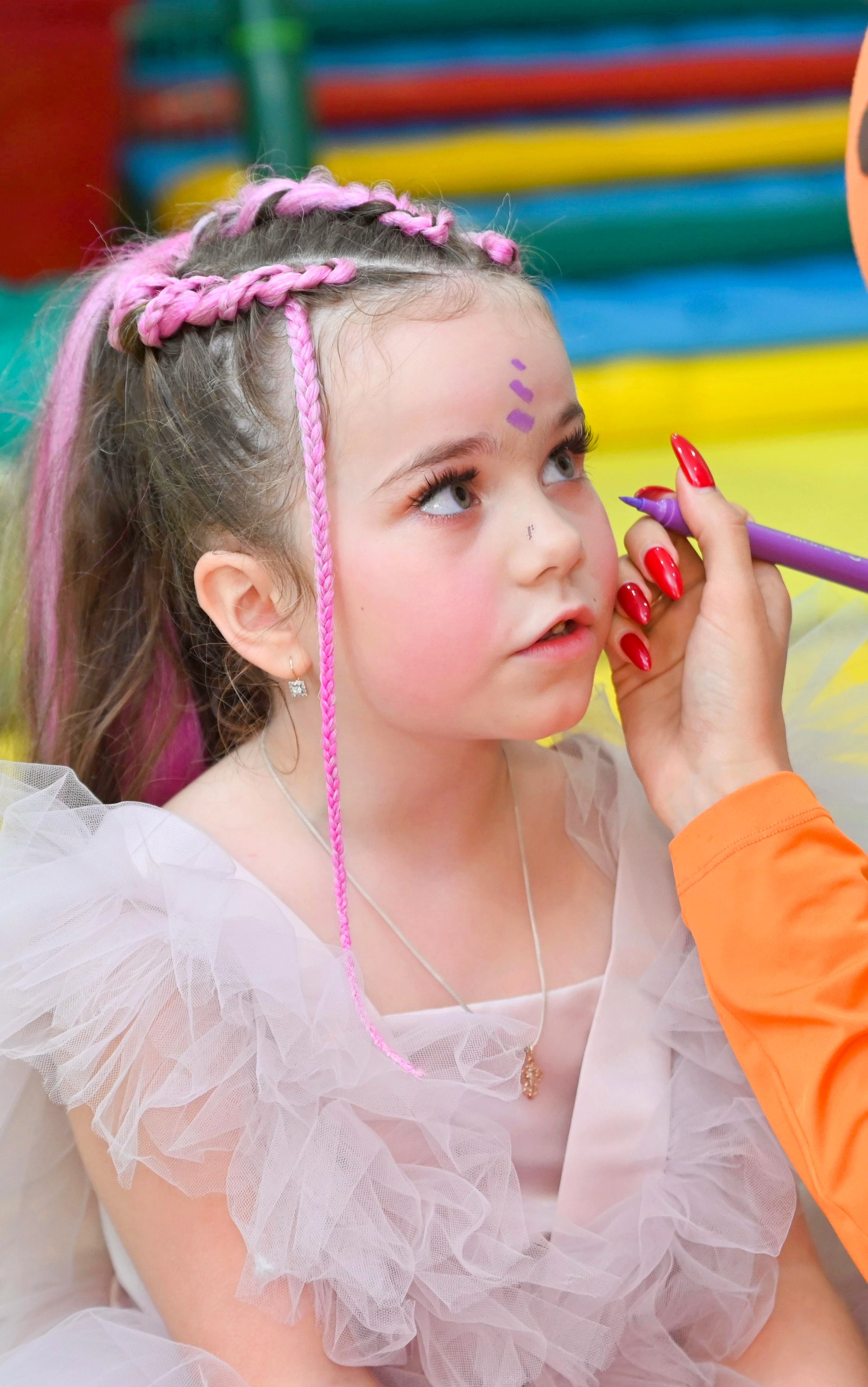 Игротека «Море Позитива». Я Ольга Казанцева, фотографирую снимаю ваши киноистории и печатаю фото и цифровые портреты на холсте