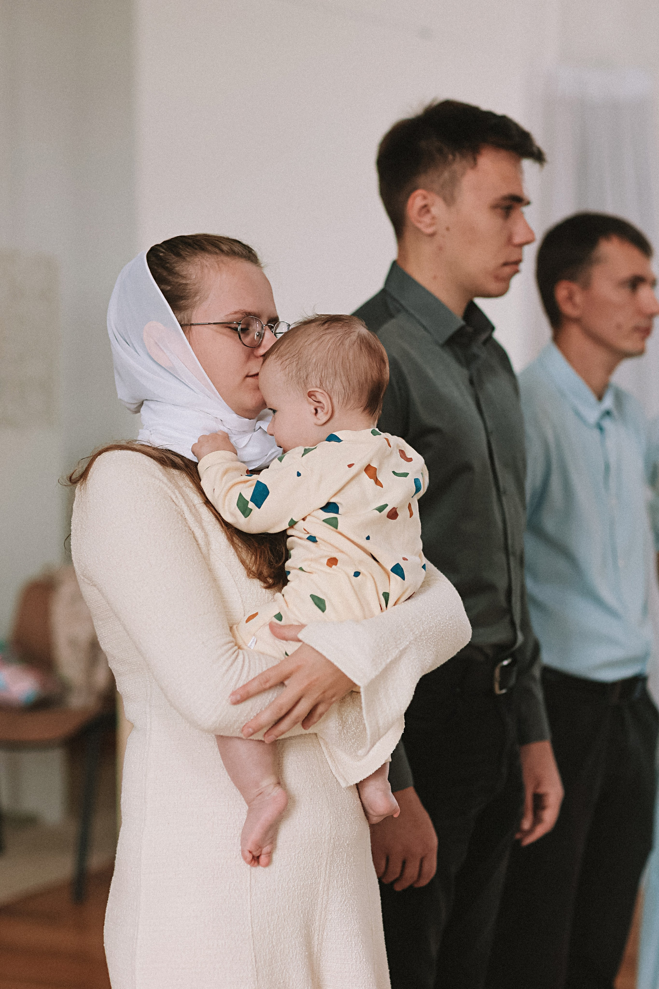Крещение церковь около моста влюбленных. Семейный фотограф Тюмень, фотограф на роды Салмина Мария