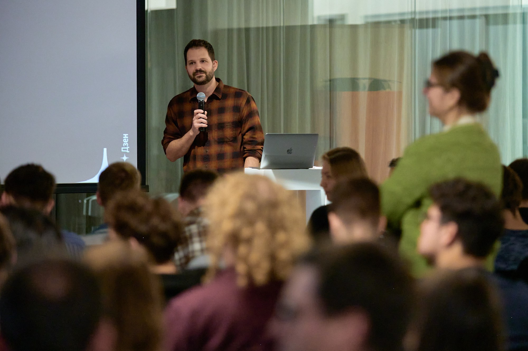 День программиста в Дзене. Репортажный фотограф в Москве Вадим Францев