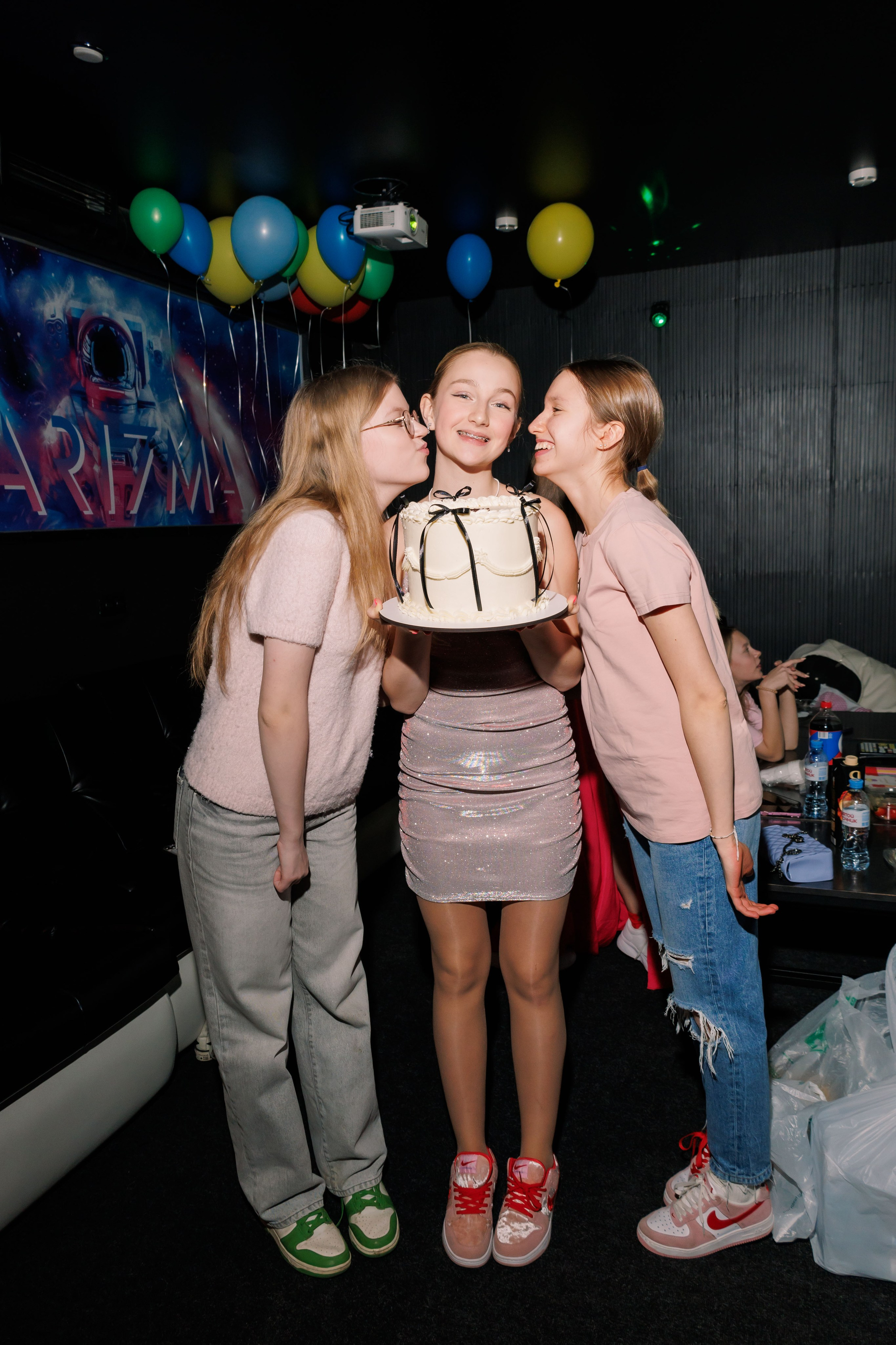 День Рождения в караоке. Фотограф в Москве Дмитрий Емельянов